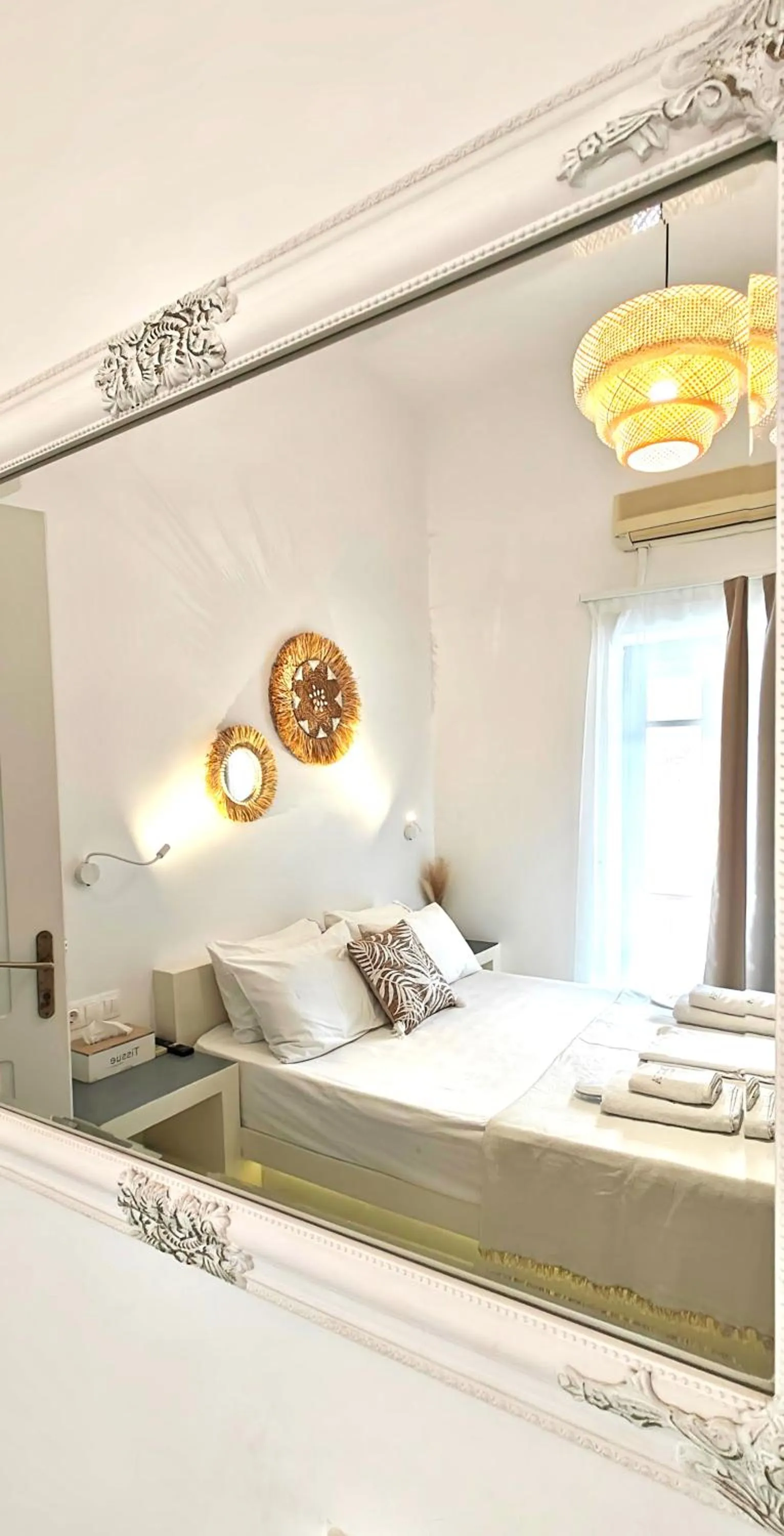 Bed in Tinos Heritage Plateia