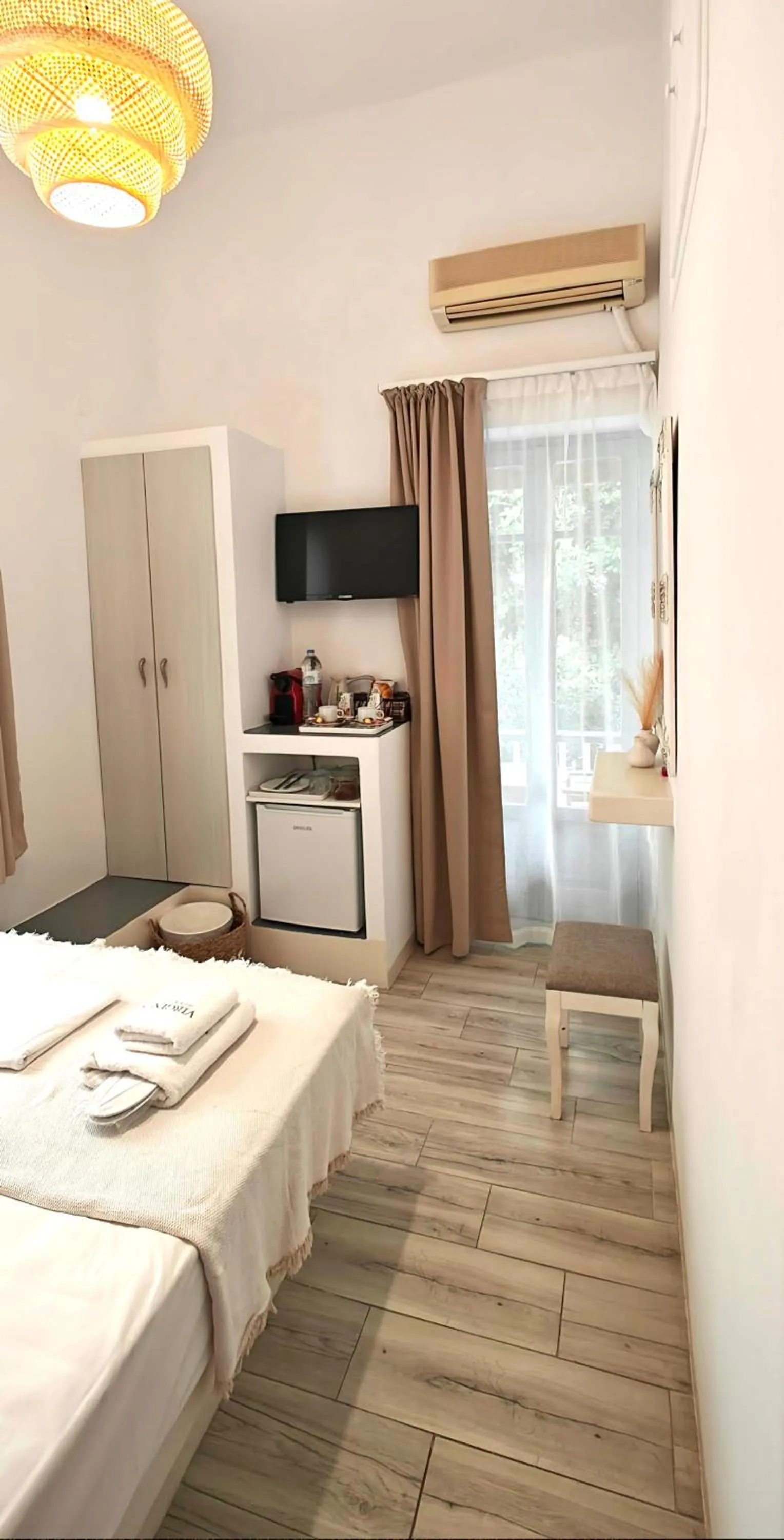 Tinos Heritage Plateia