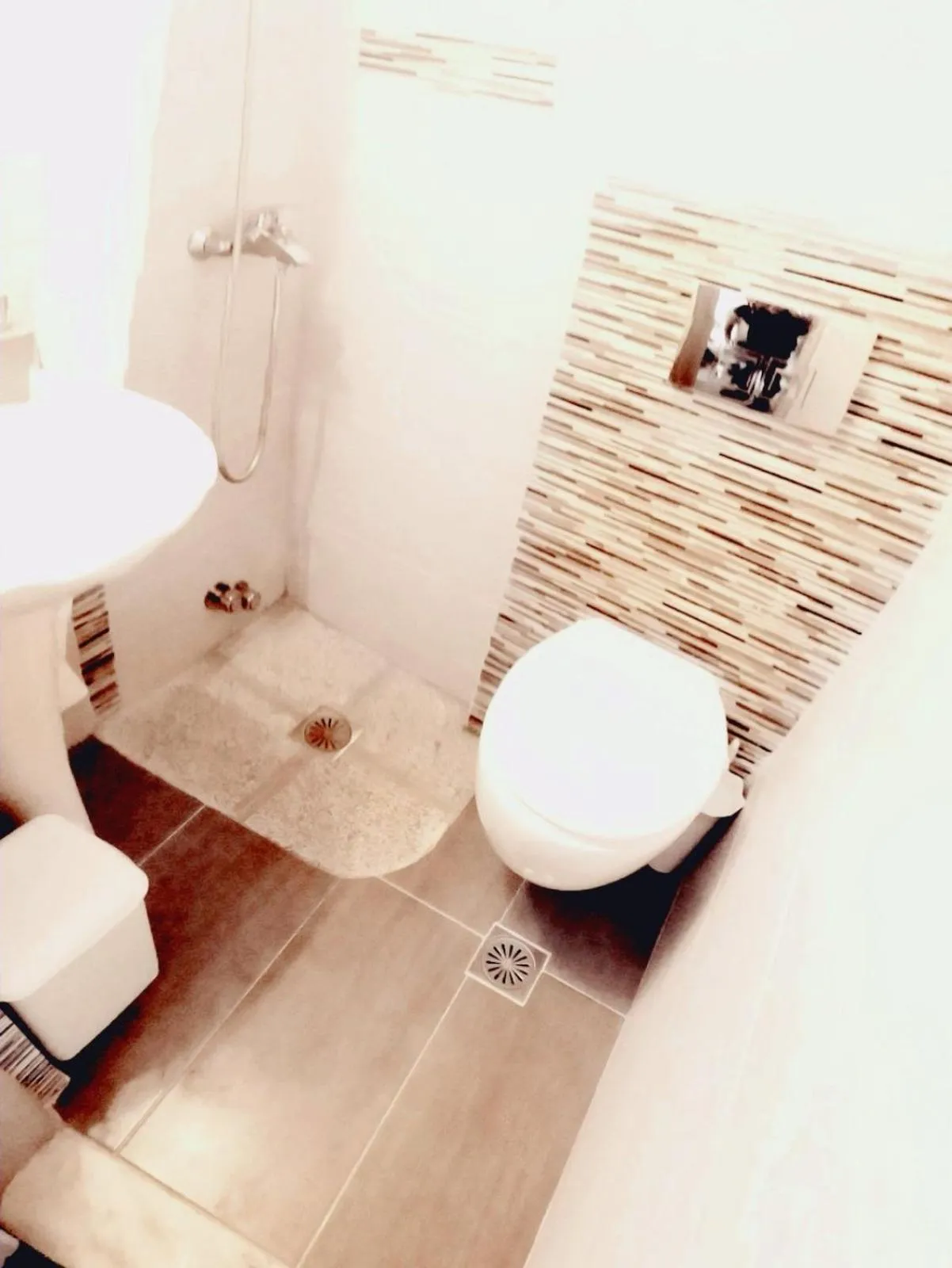 Bathroom in Virginia Rooms