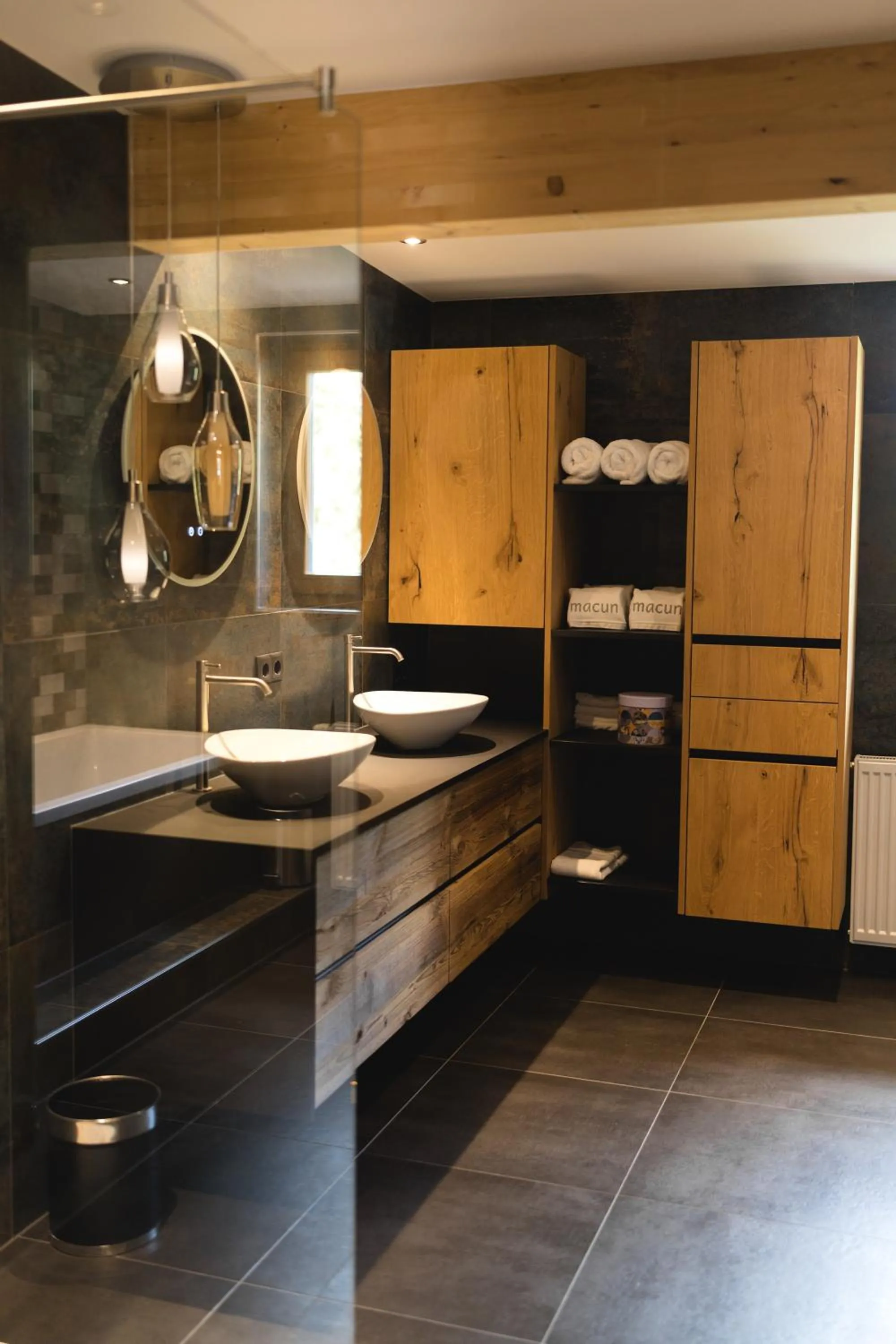 Bathroom in Hotel Macun, Vent im Ötztal