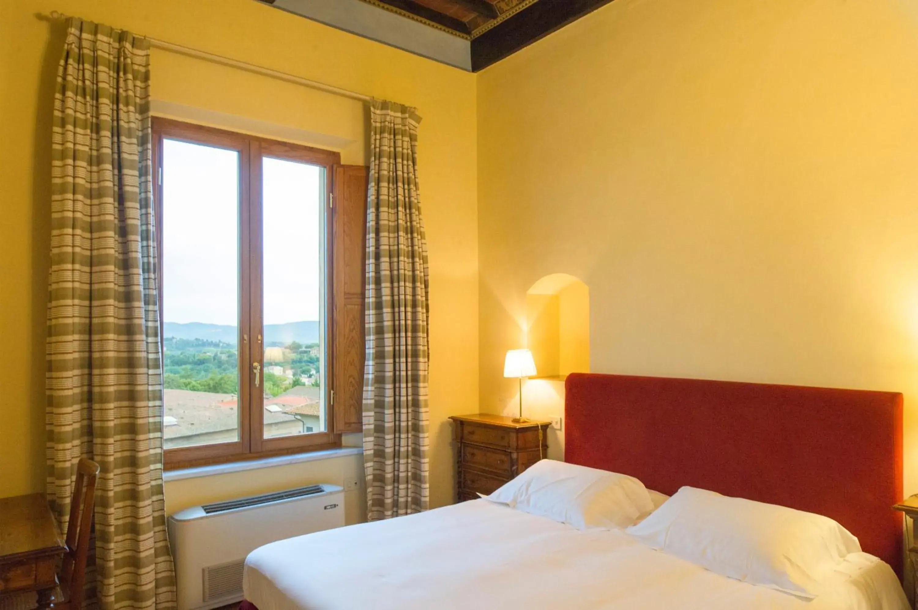 Standard Double with Garden View in Palazzo Ravizza Standard Double with Garden View in Palazzo Ravizza