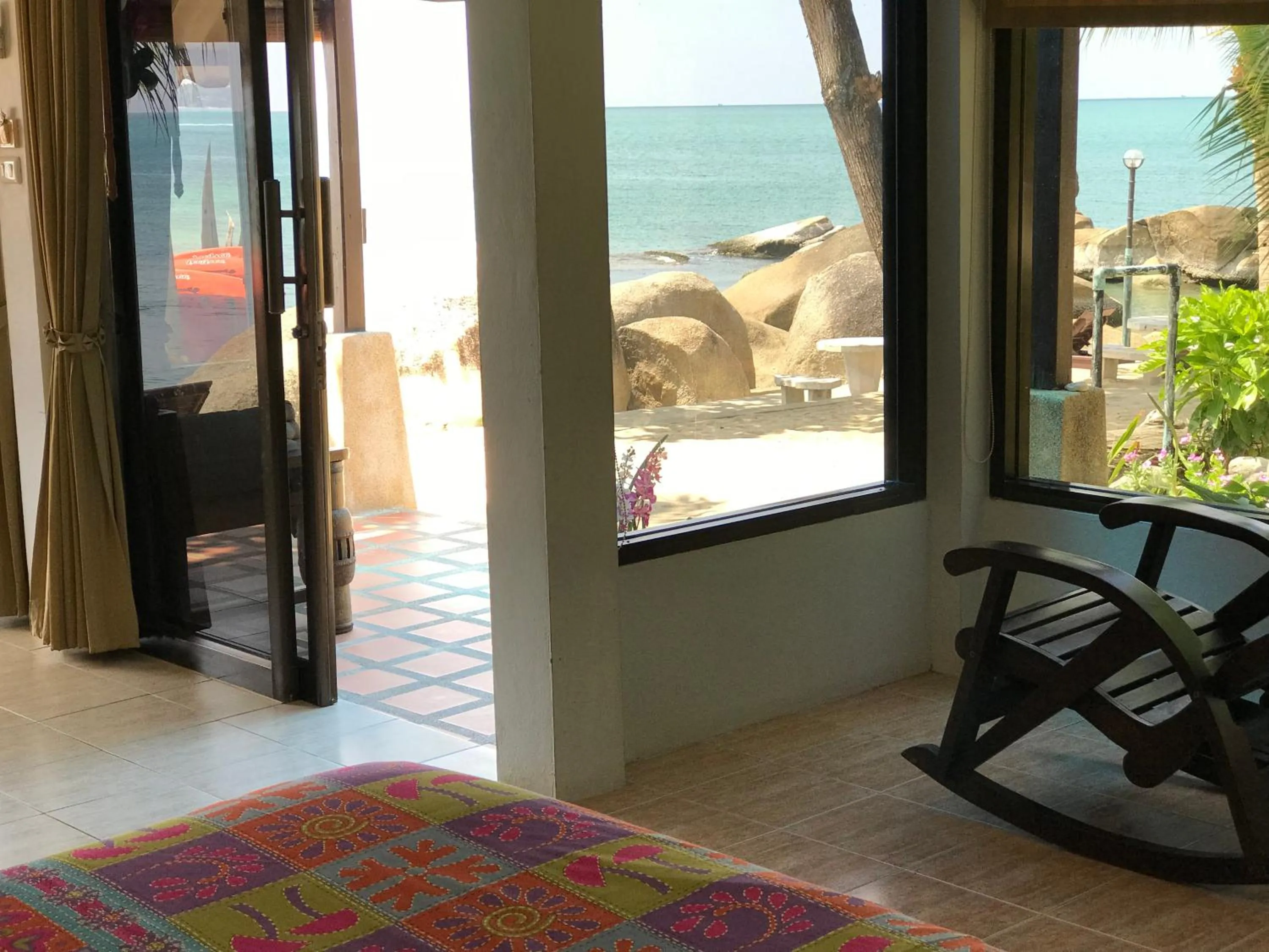 Day in Sunrise Bungalow