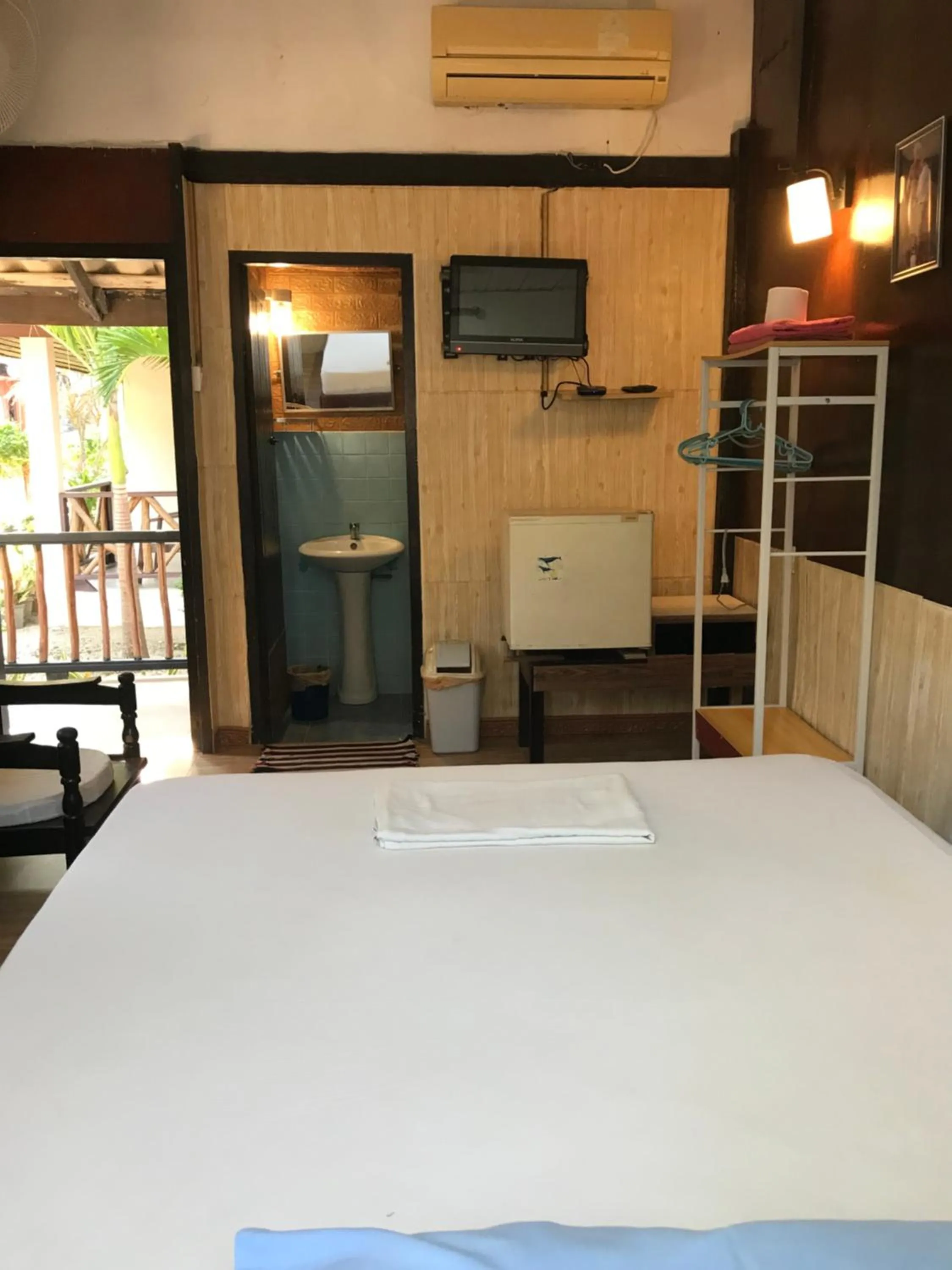 Bed in Sunrise Bungalow