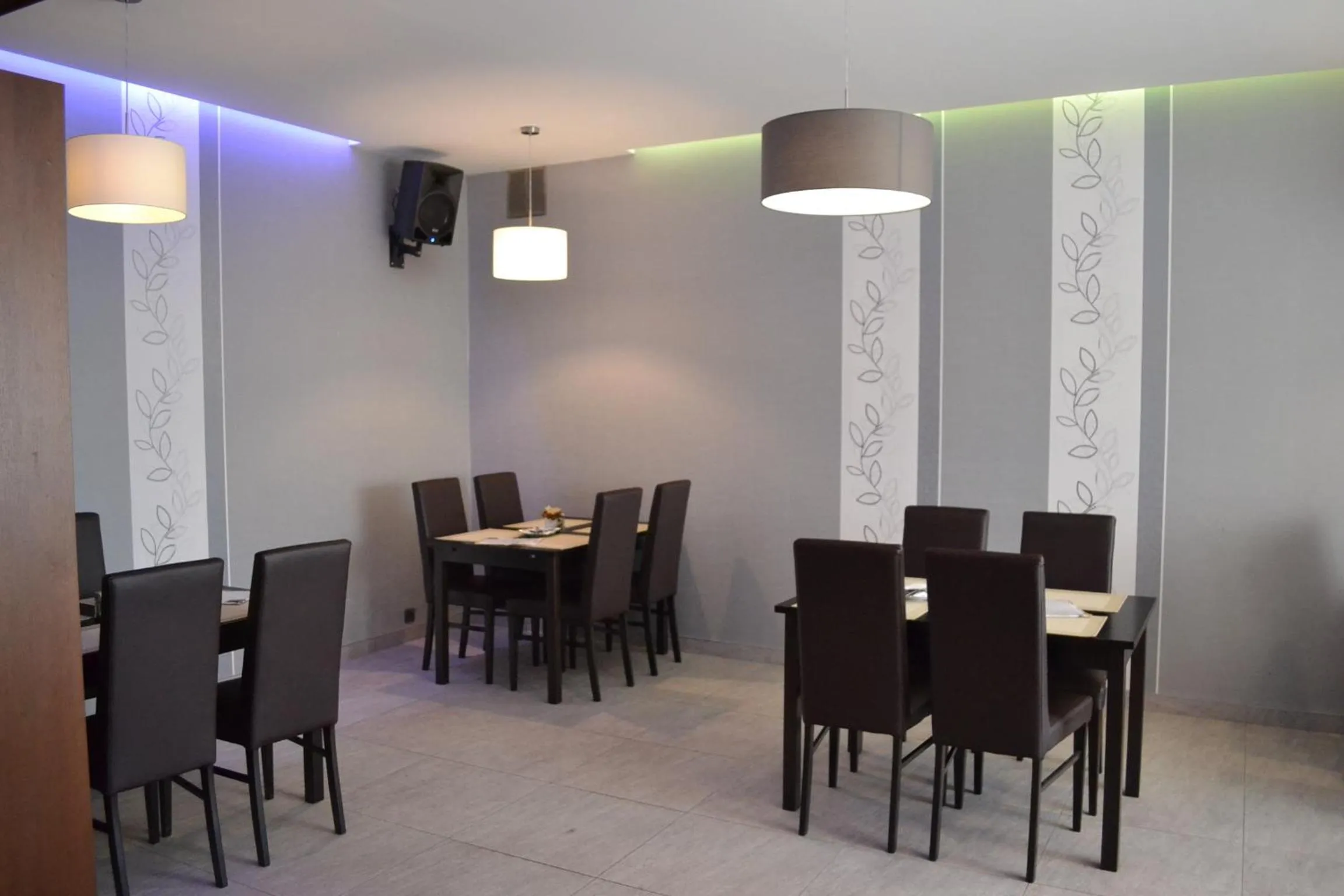 Restaurant/places to eat in Rusovský Penzión