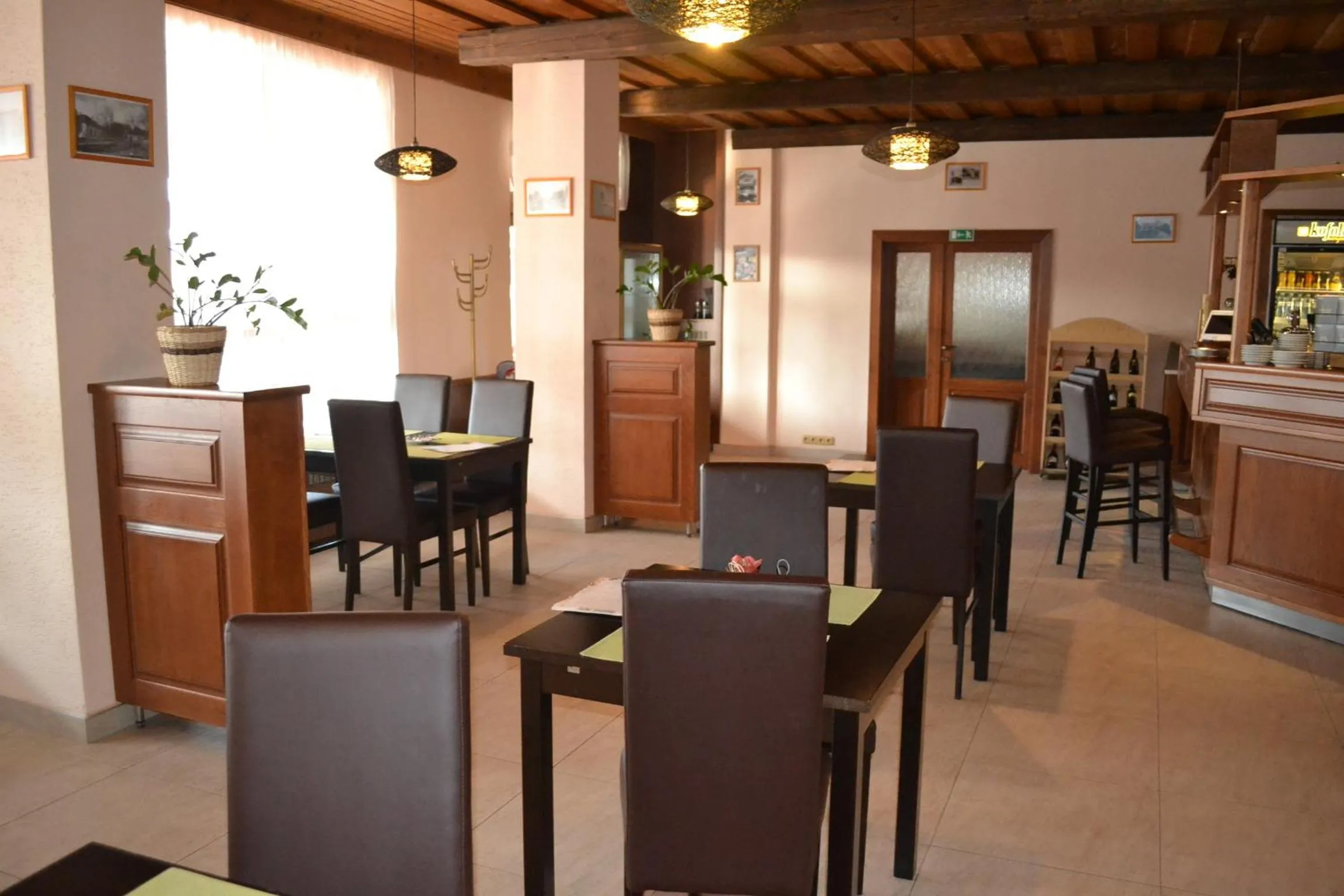 Restaurant/places to eat in Rusovský Penzión