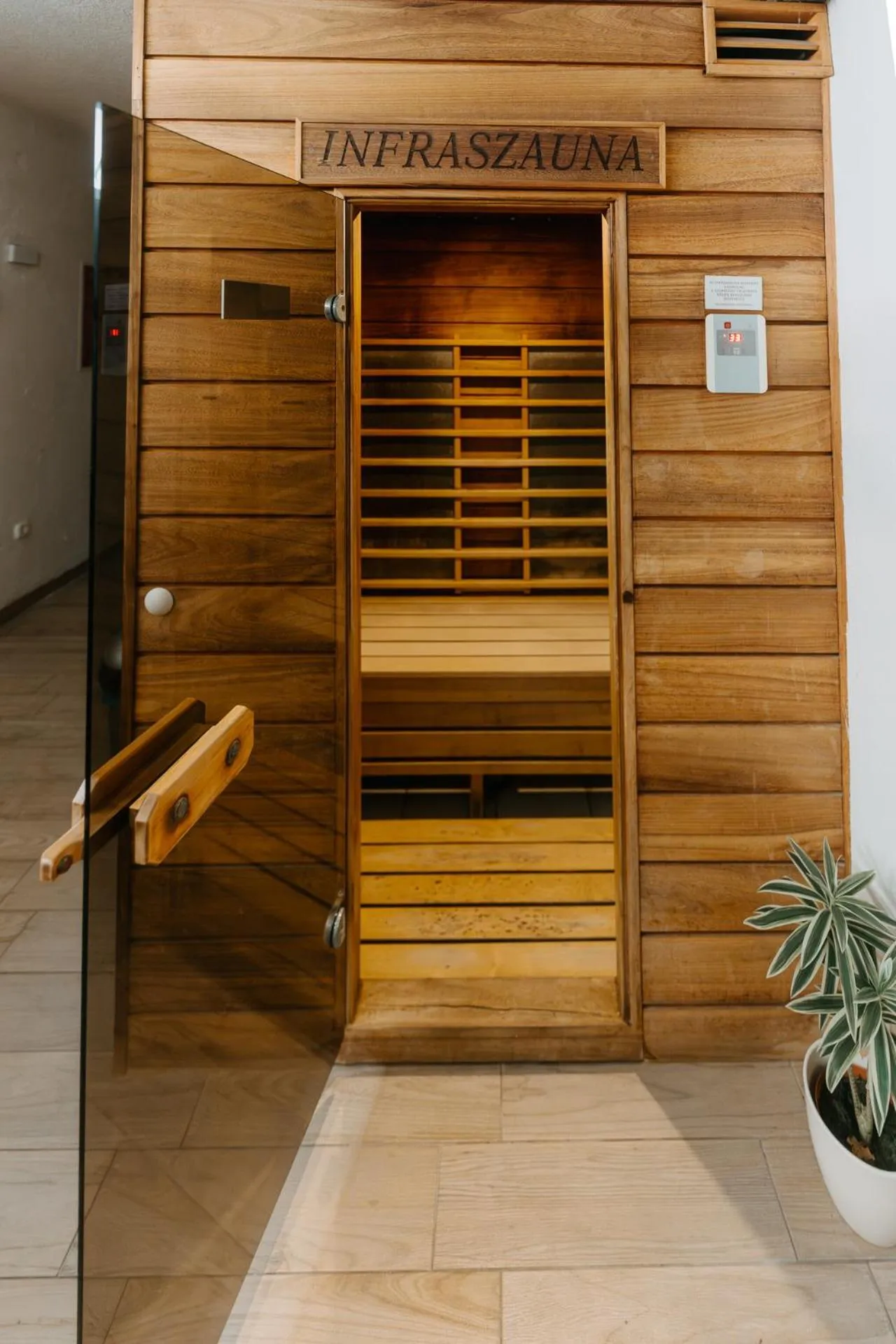 Sauna in Duna Wellness Hotel