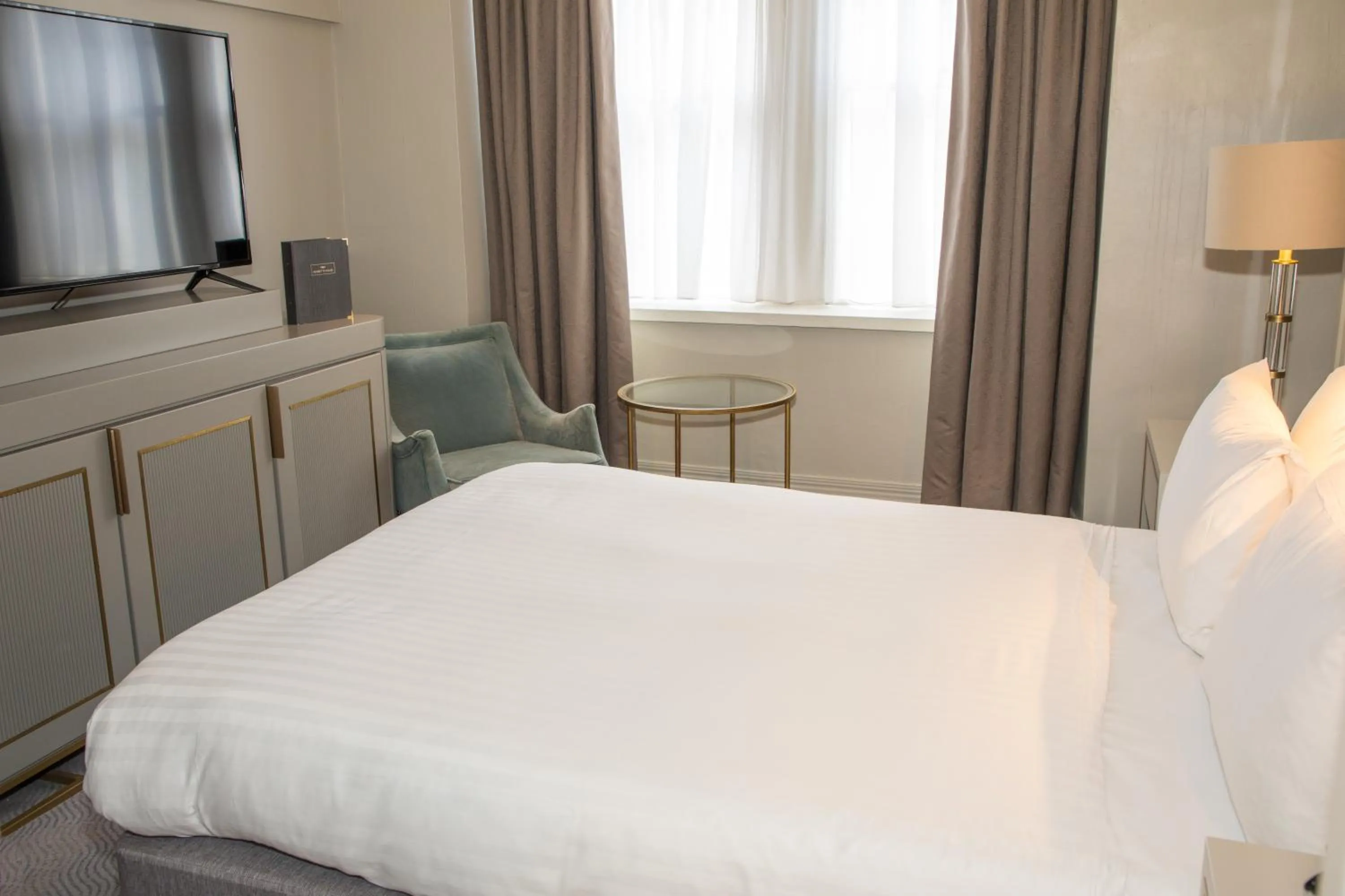 Bed in Henrietta House, a member of Radisson Individuals