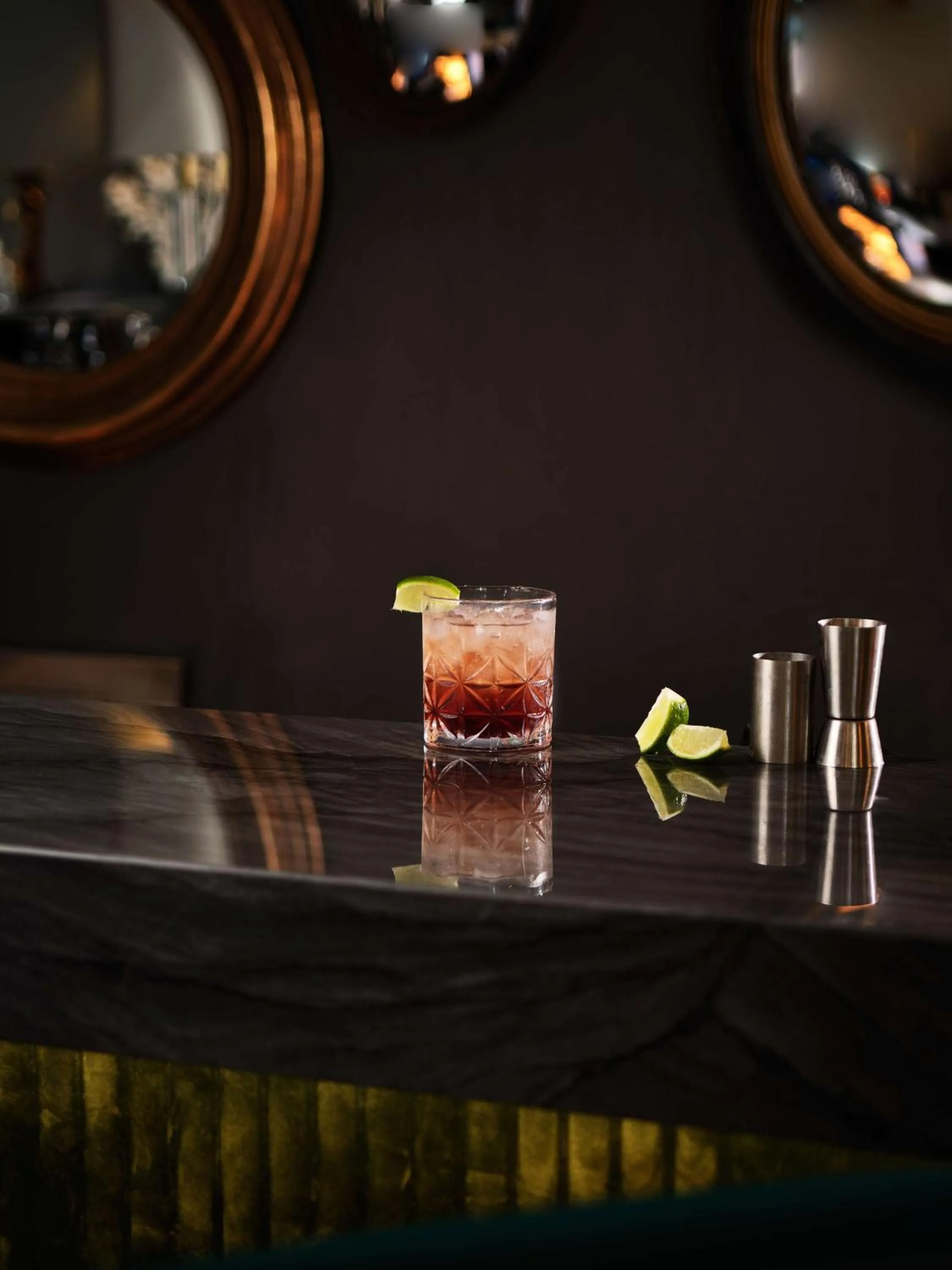 Lounge or bar in Henrietta House, a member of Radisson Individuals