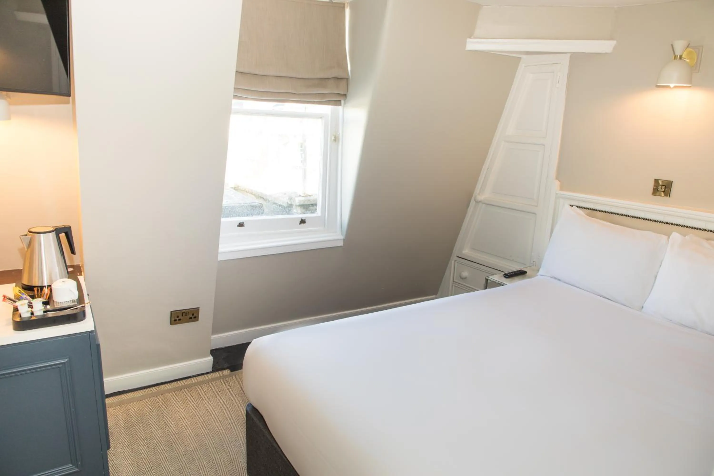 Bed in Henrietta House, a member of Radisson Individuals