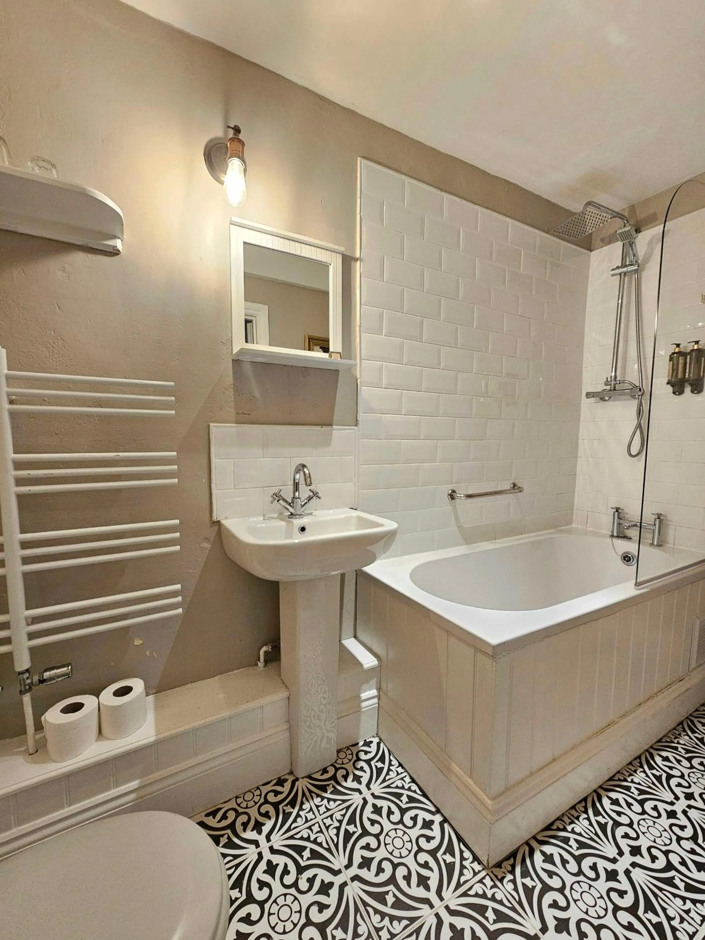 Bathroom in Henrietta House, a member of Radisson Individuals