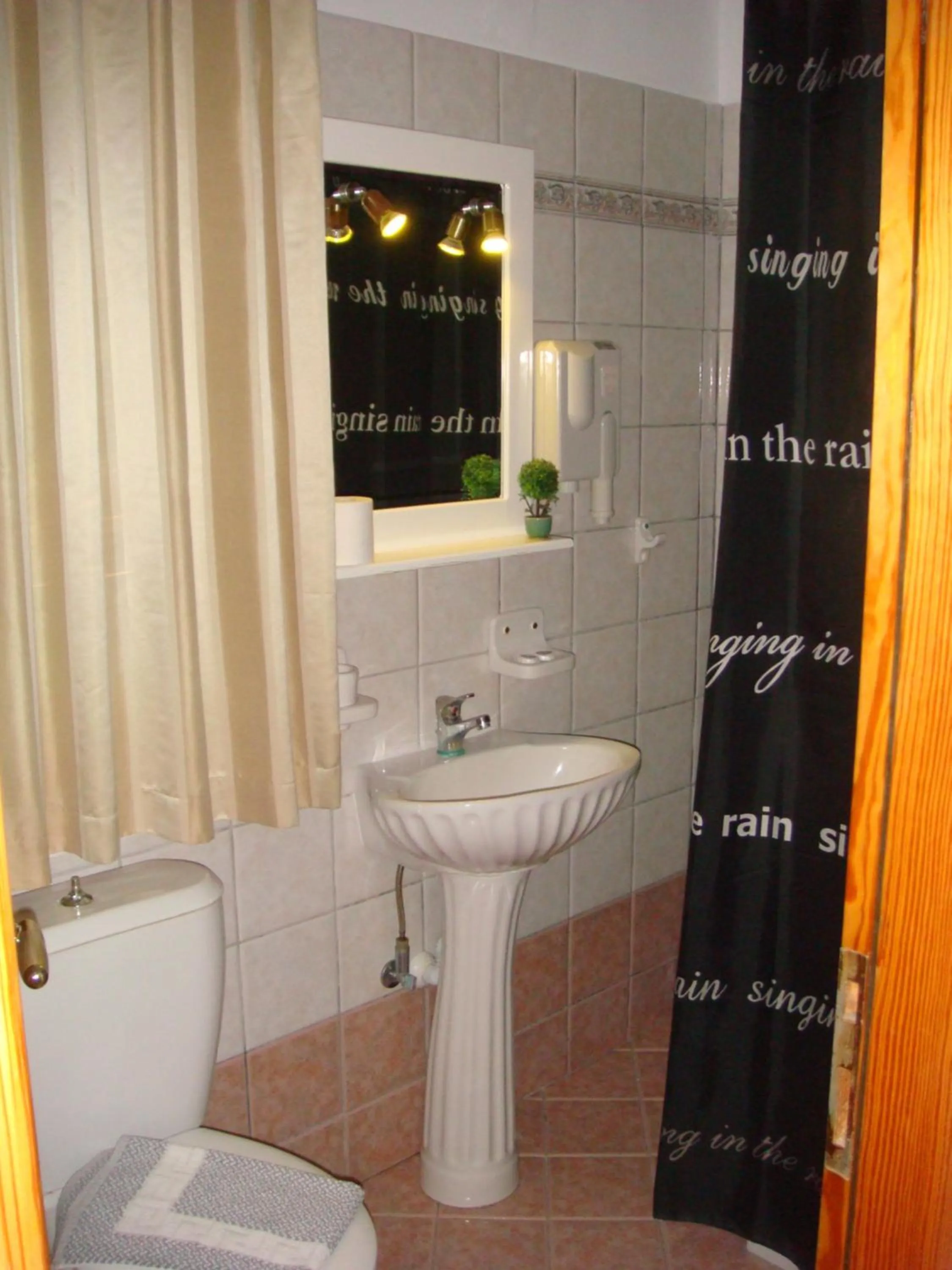 Shower in Boussetil Rooms CapAnMat