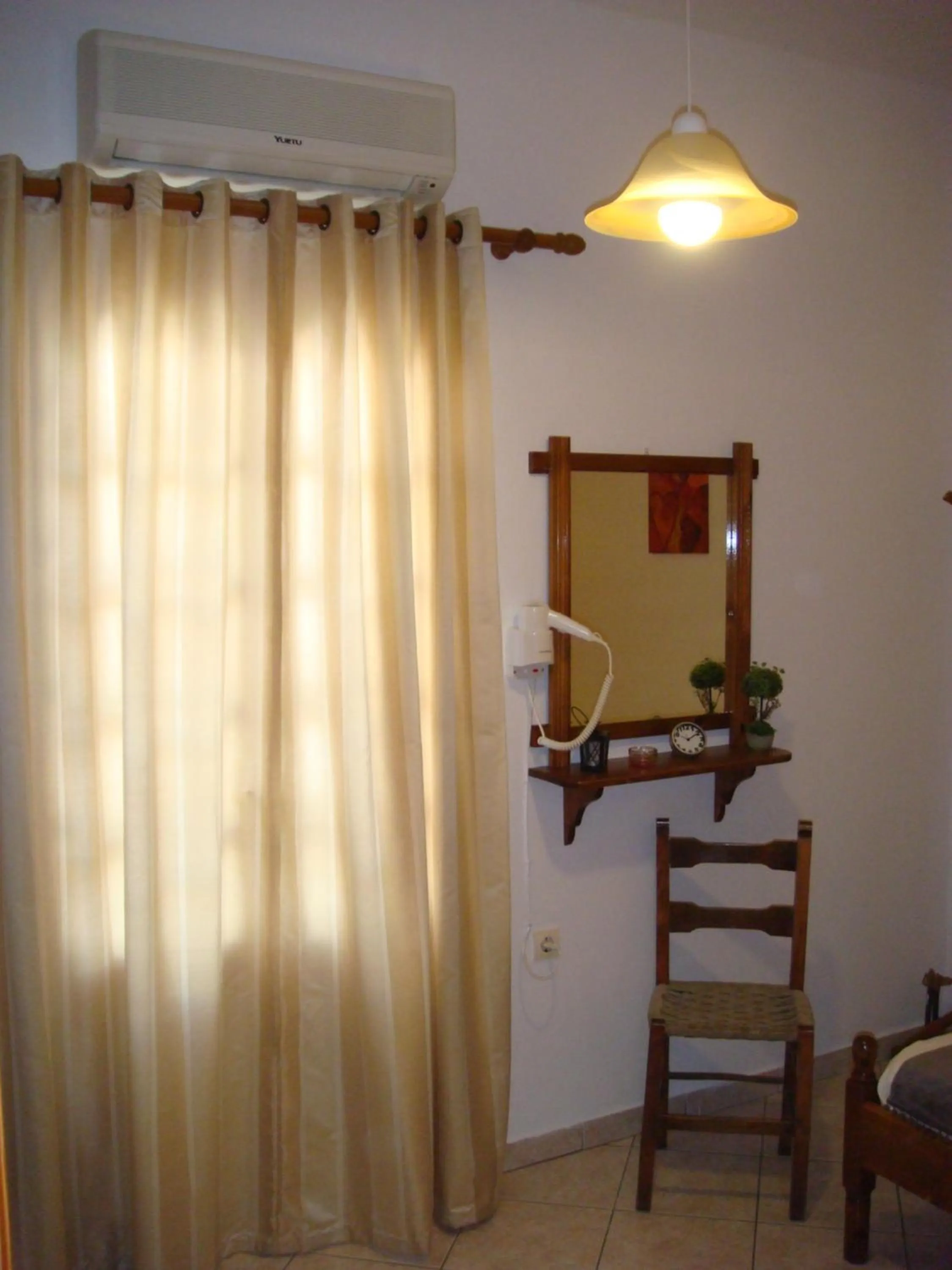 Photo of the whole room in Boussetil Rooms CapAnMat