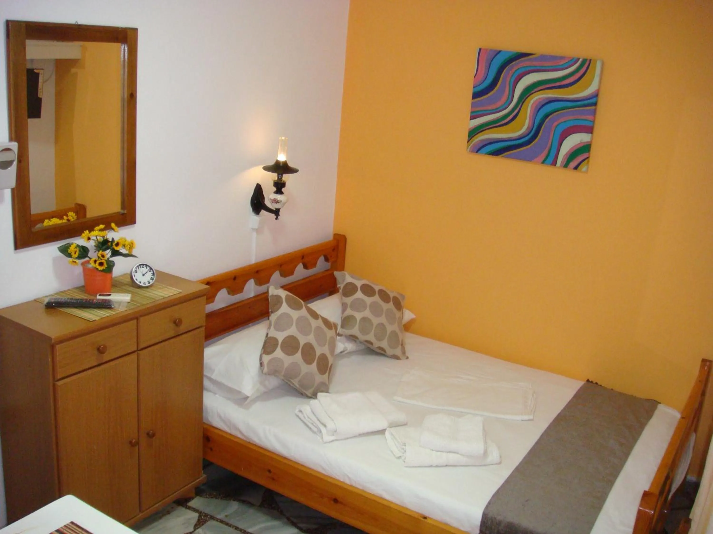 Bed in Boussetil Rooms CapAnMat