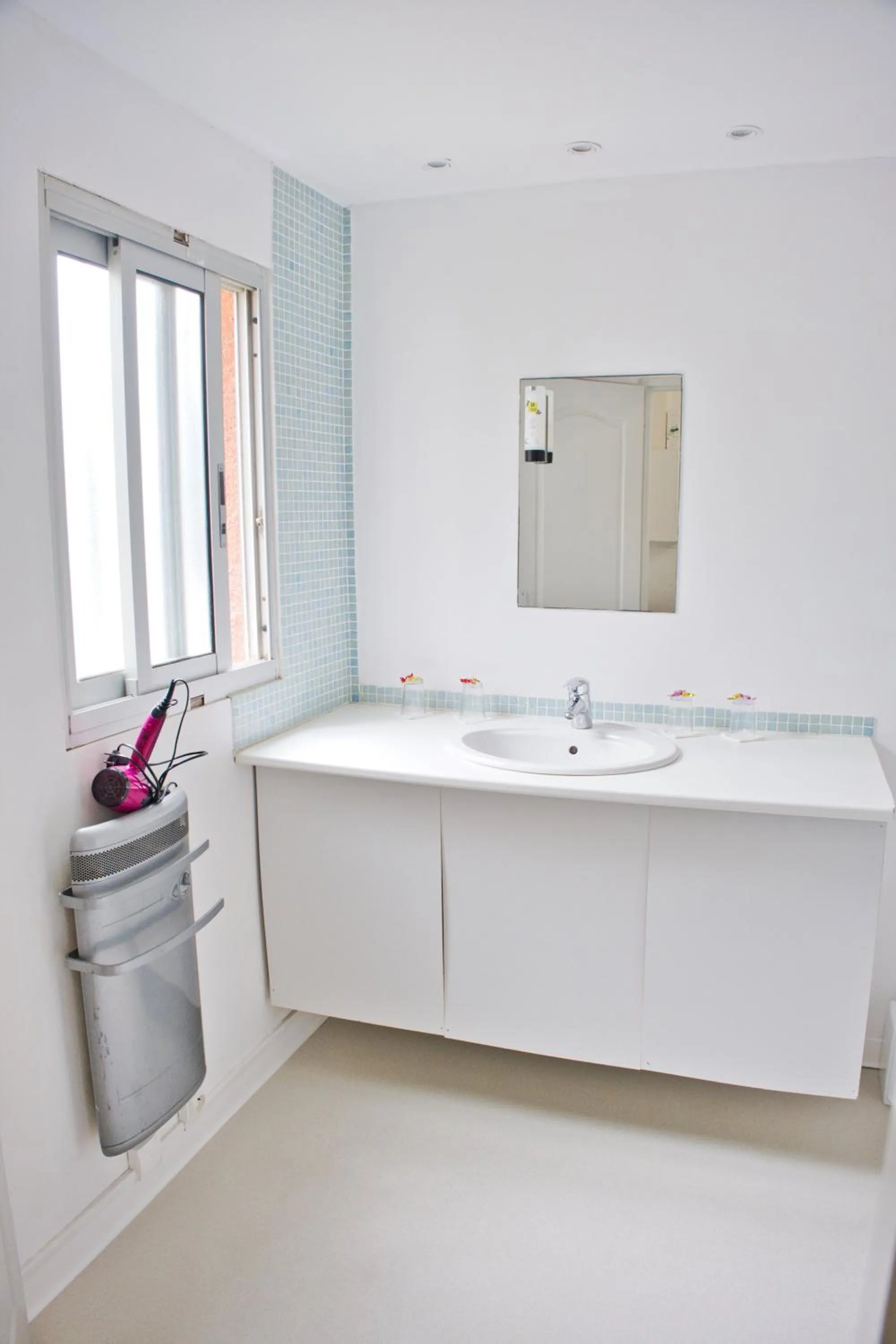 Bathroom in Cit'Hotel des 2 Golfs