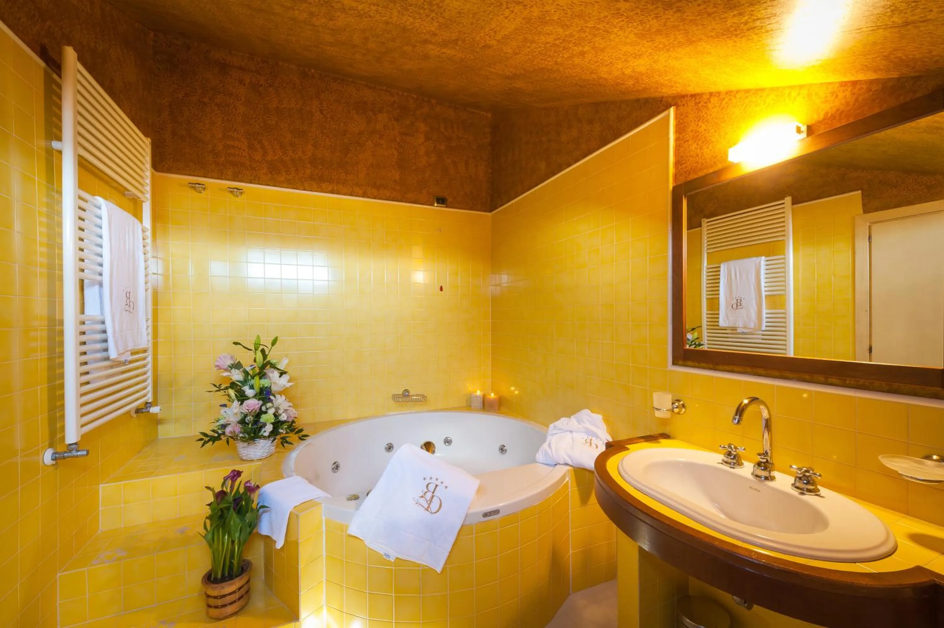 Hot Tub in Relais Ducale Spa & Pool