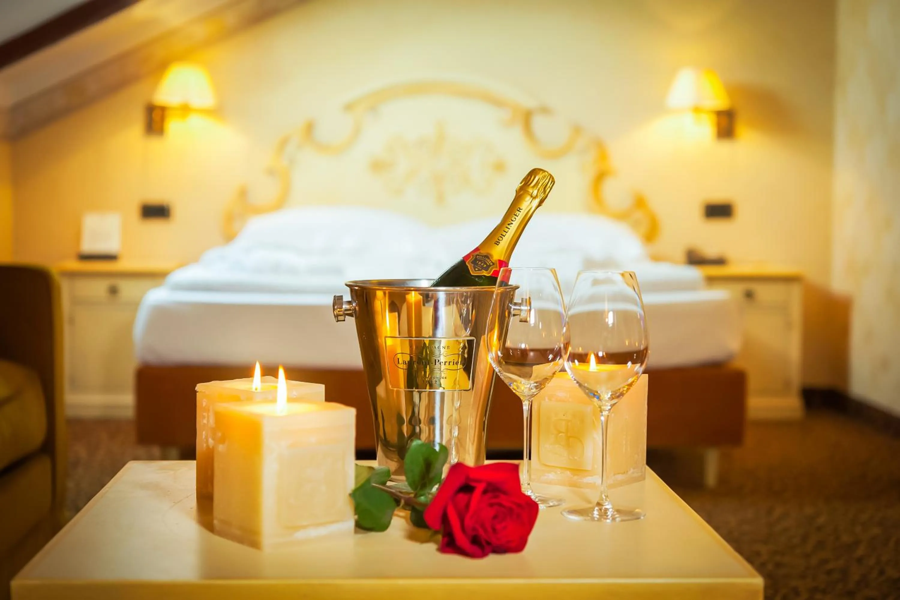 Photo of the whole room, Bed in Relais Ducale Spa & Pool