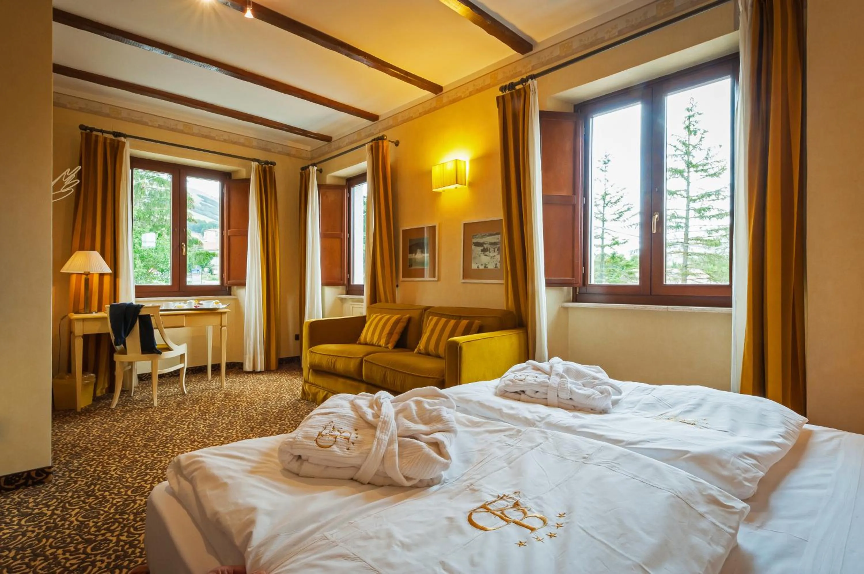 Photo of the whole room, Bed in Relais Ducale Spa & Pool