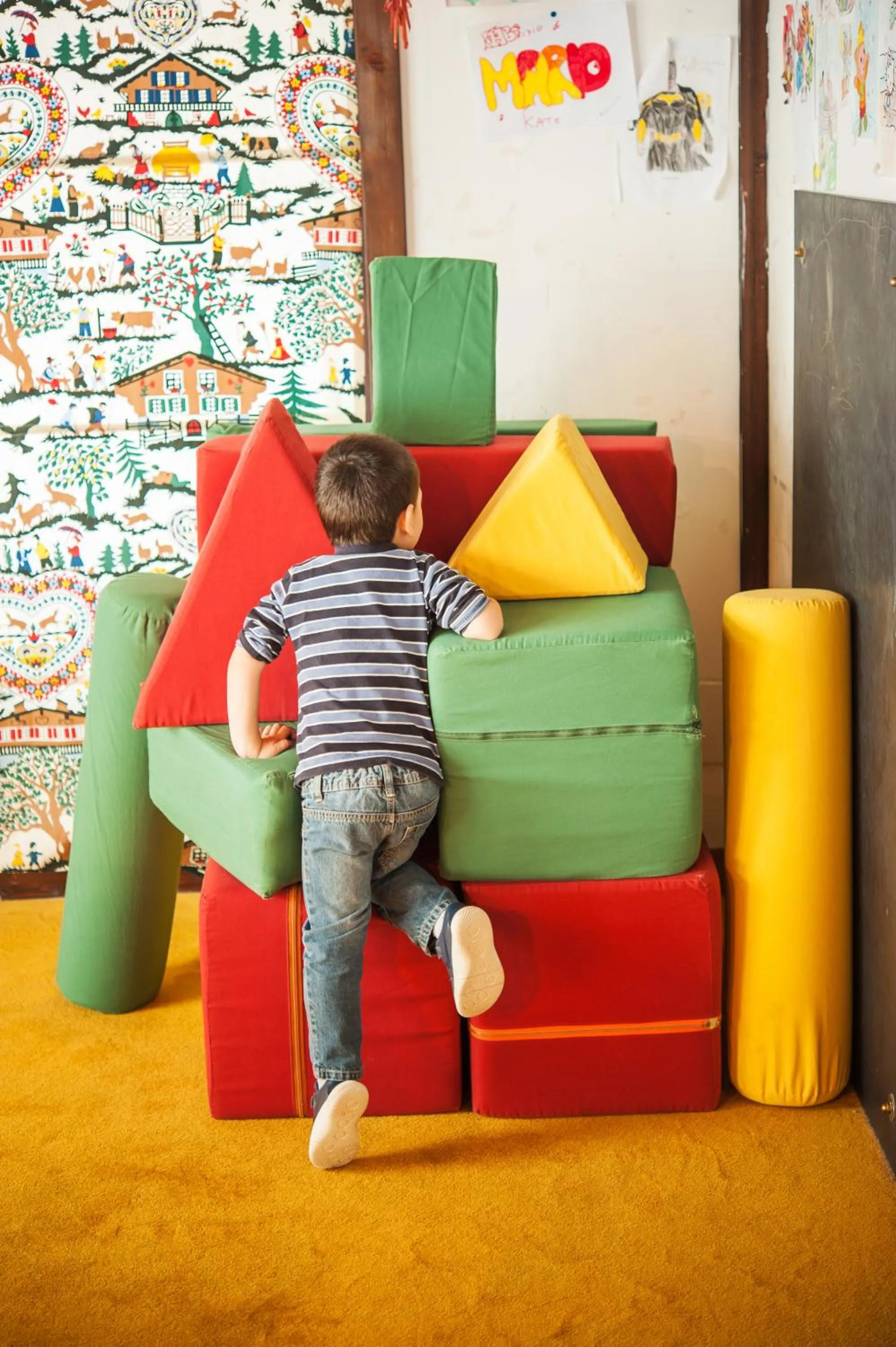 Children play ground in Relais Ducale Spa & Pool