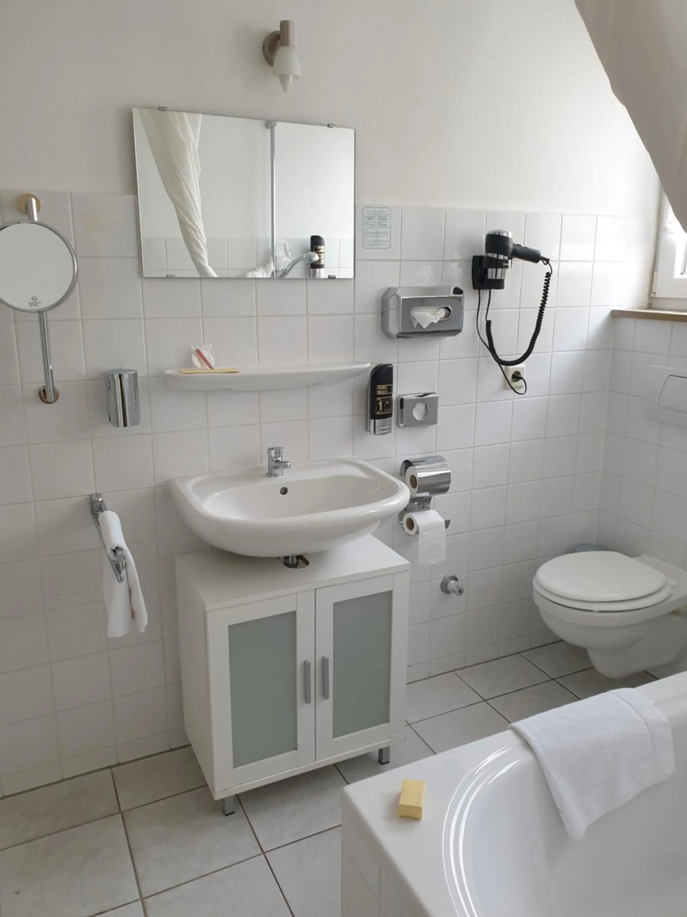 Bathroom in Traditionsgasthof Grüner Baum