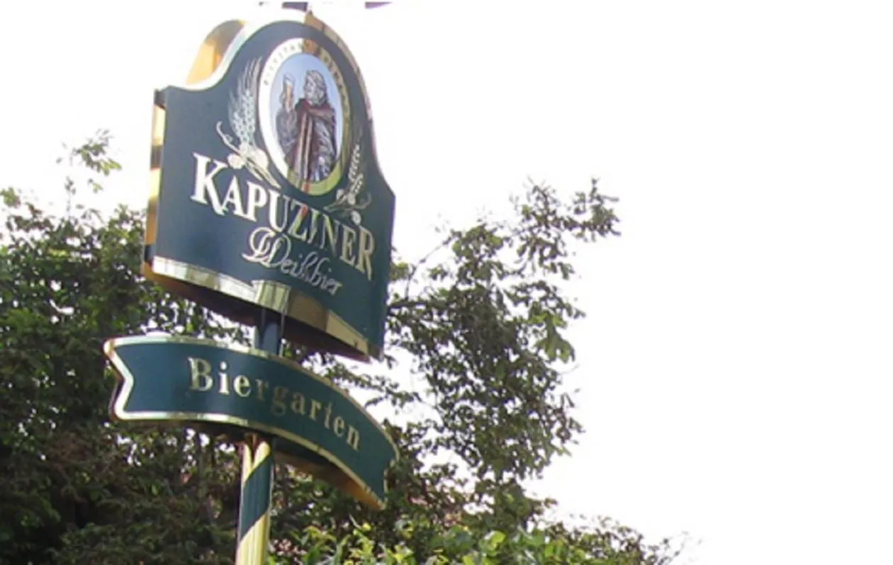 Logo/Certificate/Sign in Traditionsgasthof Grüner Baum