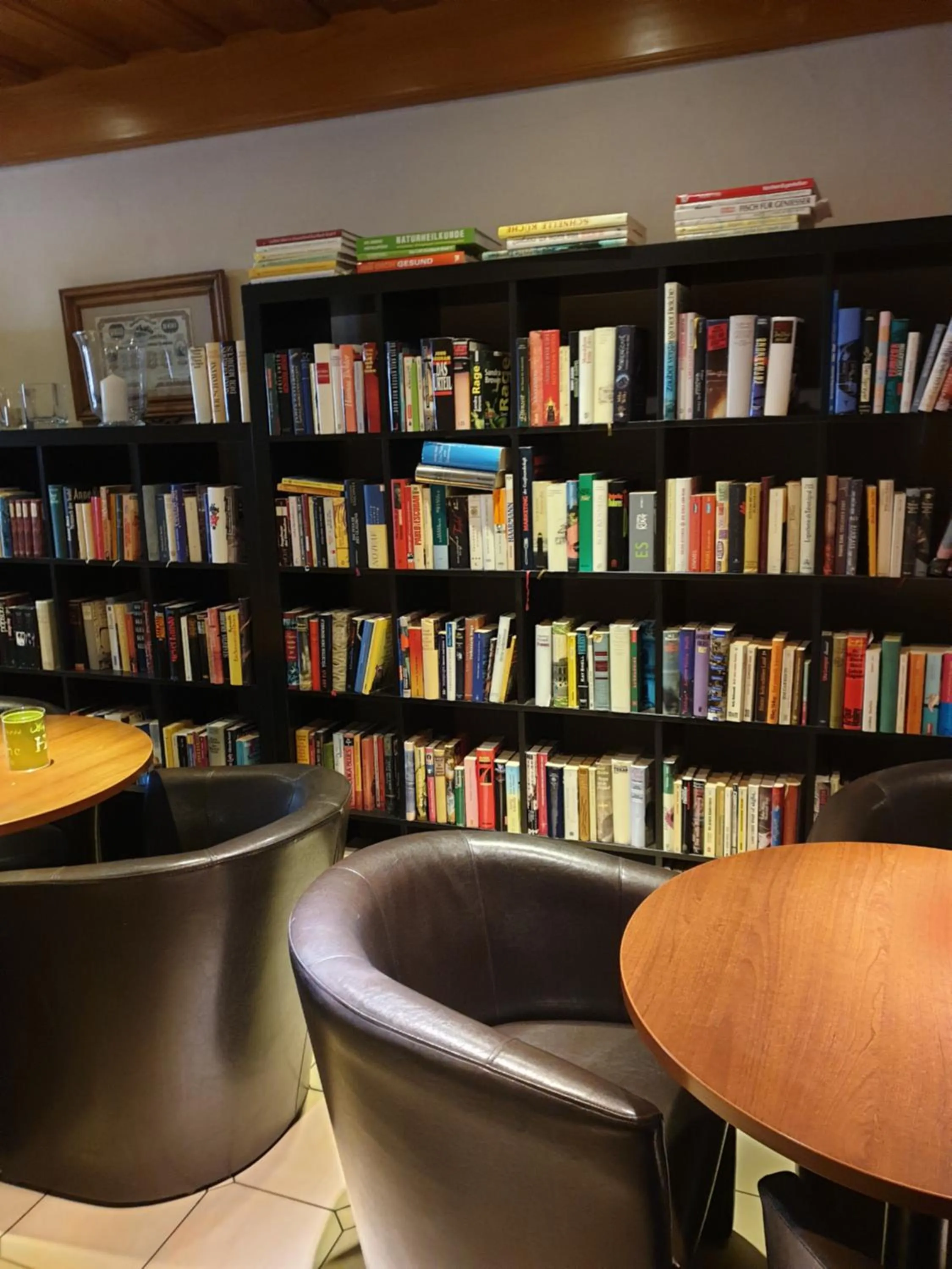Library in Traditionsgasthof Grüner Baum
