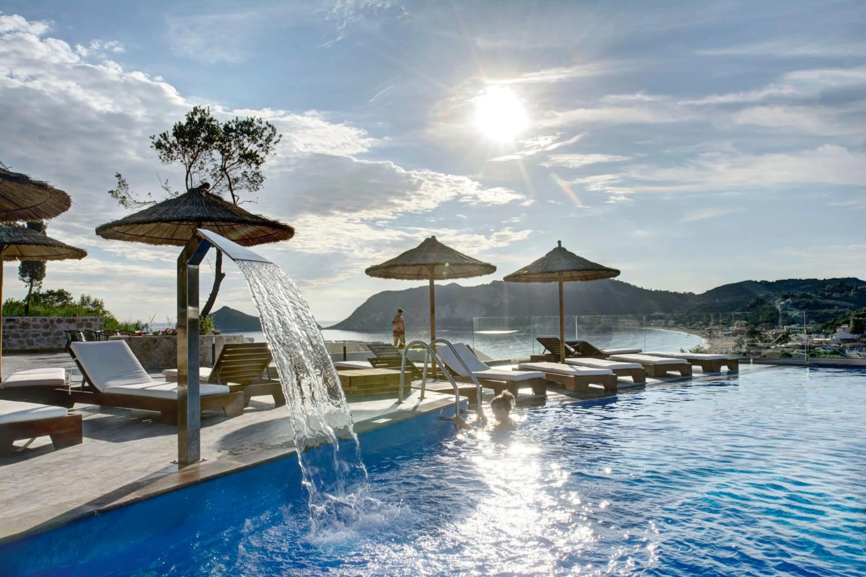 Swimming pool in Porto Demo Hotel