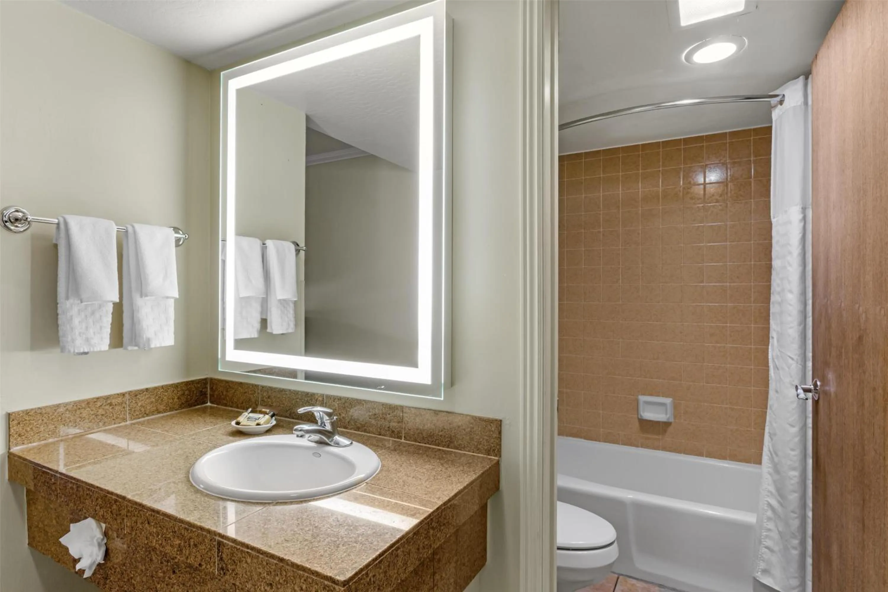 Bathroom in Best Western Plus Arroyo Roble Hotel & Creekside Villas