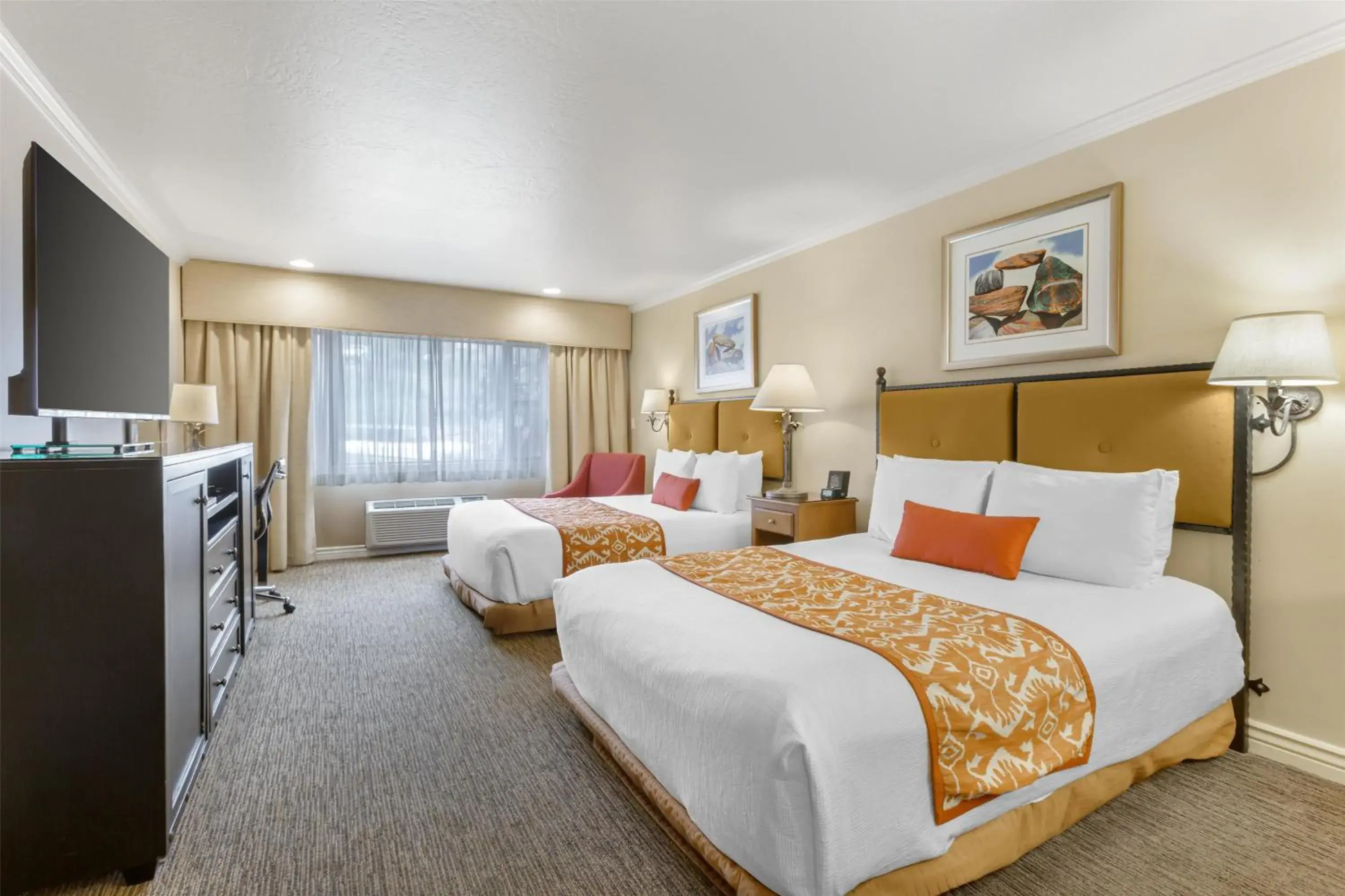 Queen Room with Two Queen Beds-Disability Access - Non-smoking in Best Western Plus Arroyo Roble Hotel & Creekside Villas Queen Room with Two Queen Beds-Disability Access - Non-smoking in Best Western Plus Arroyo Roble Hotel & Creekside Villas