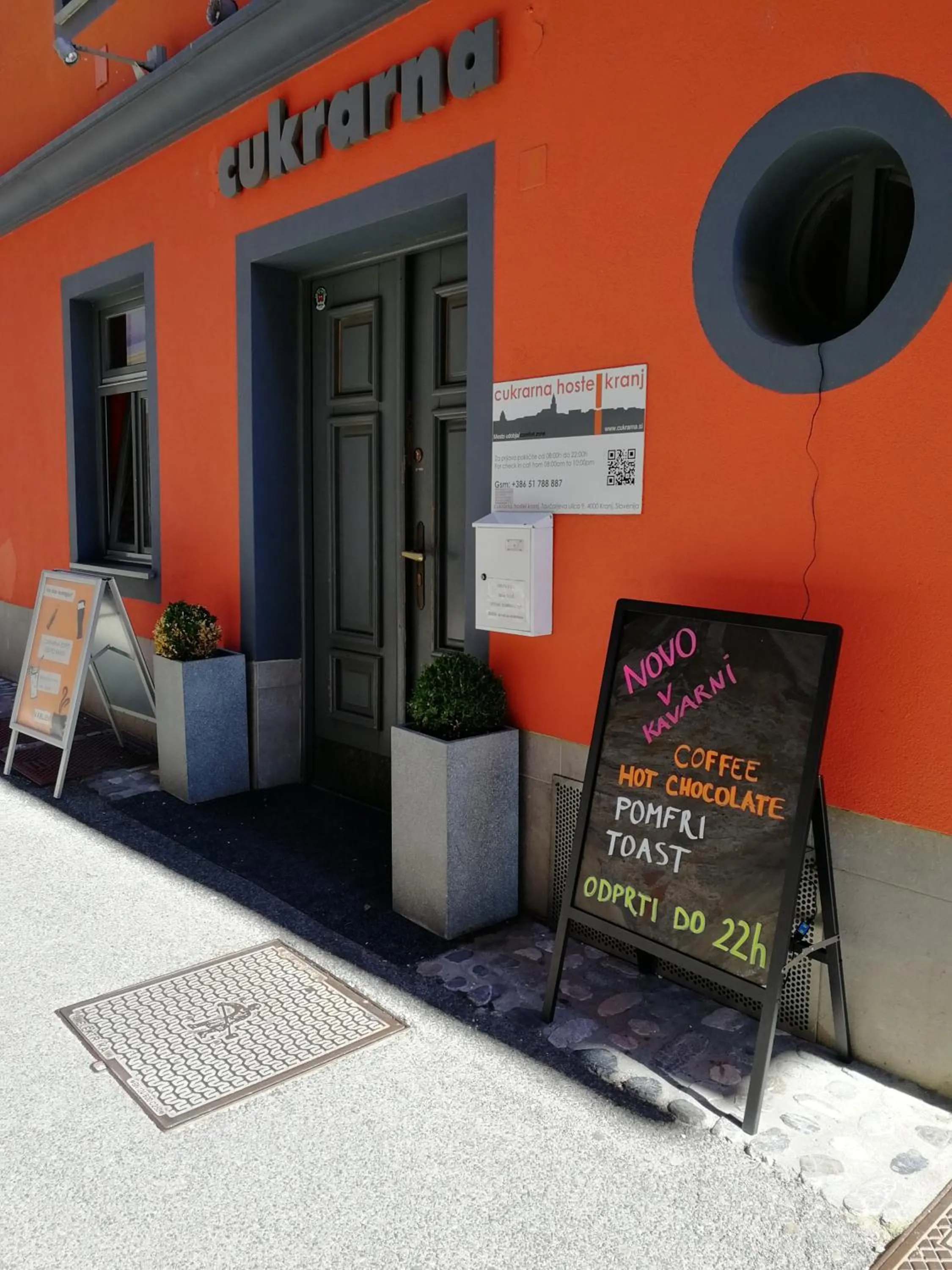 Facade/entrance in Cukrarna Guest Accommodation