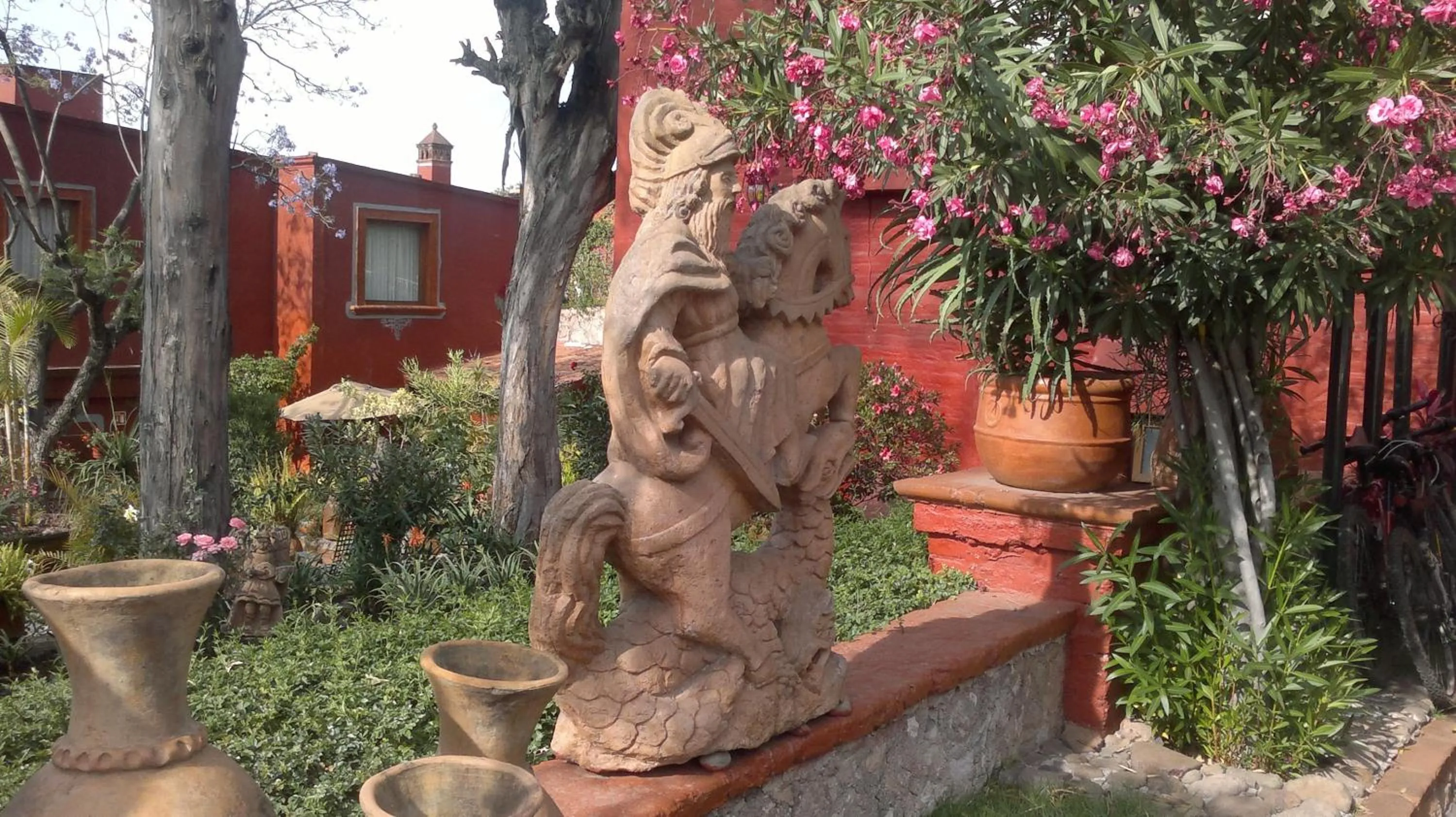 Garden in Villa San Jose Hotel & Suites