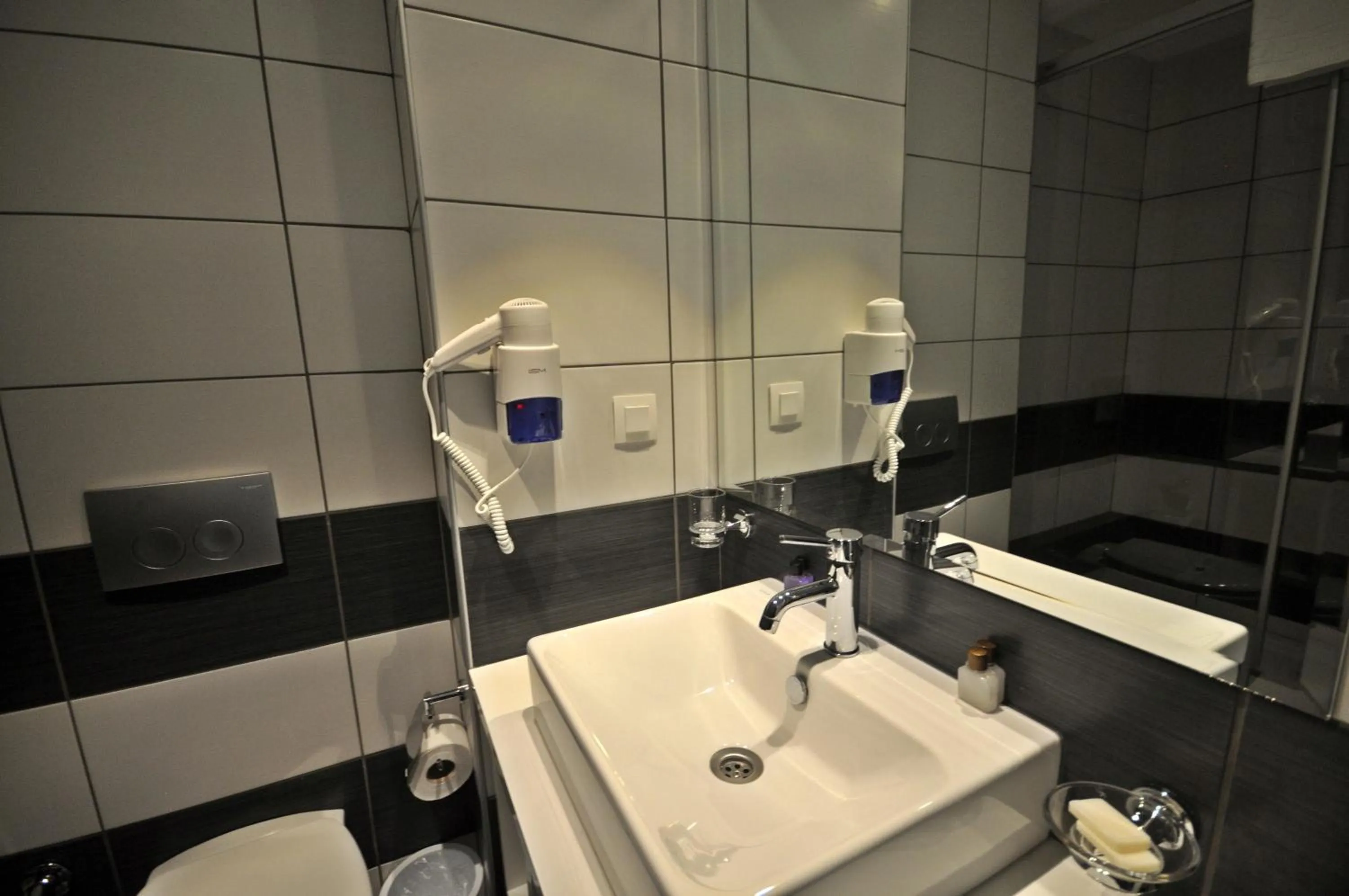 Decorative detail in Club Shark Hotel