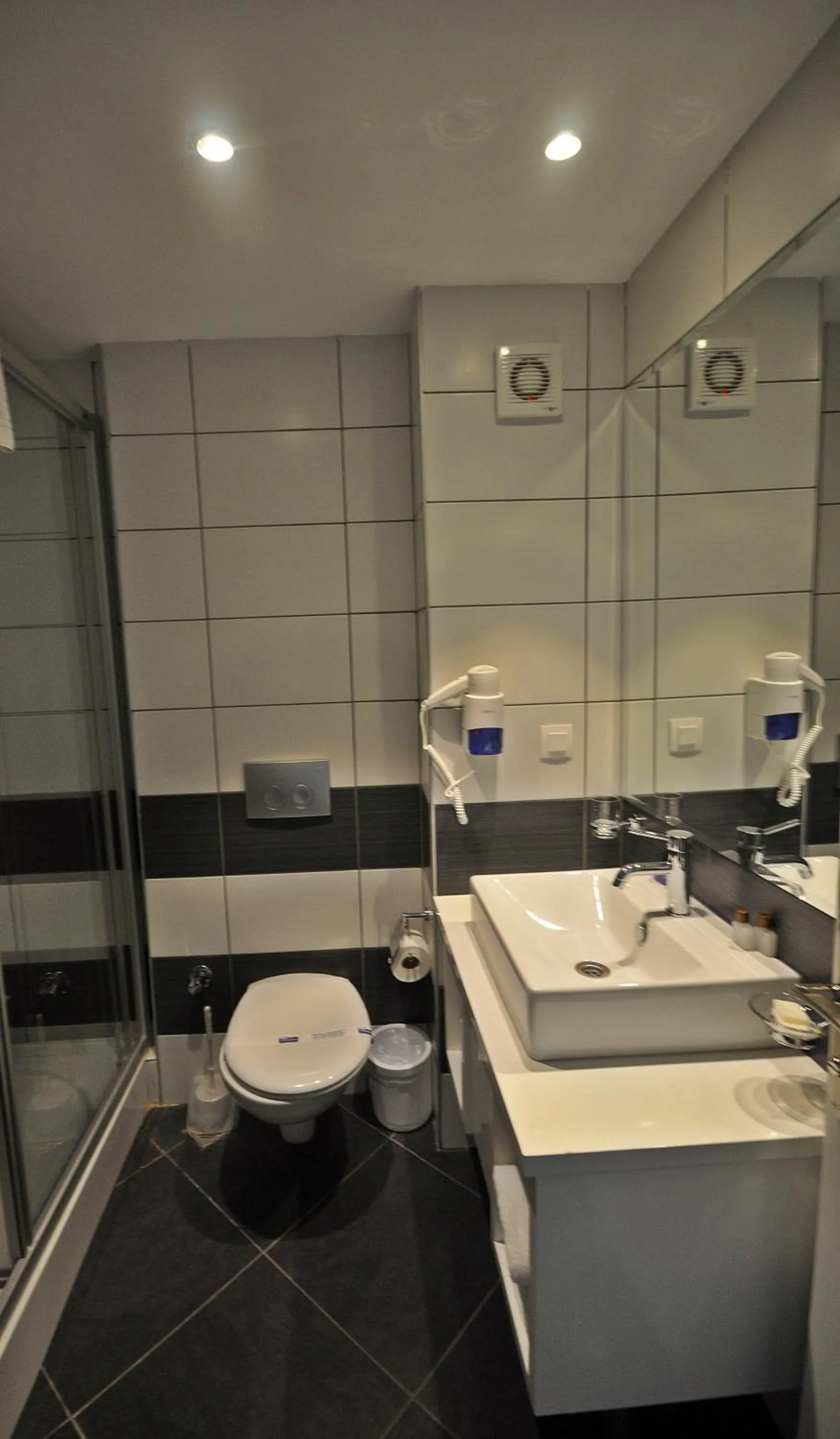 Decorative detail in Club Shark Hotel