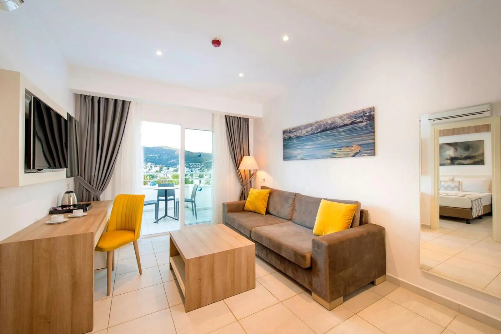 Living room in Club Shark Hotel