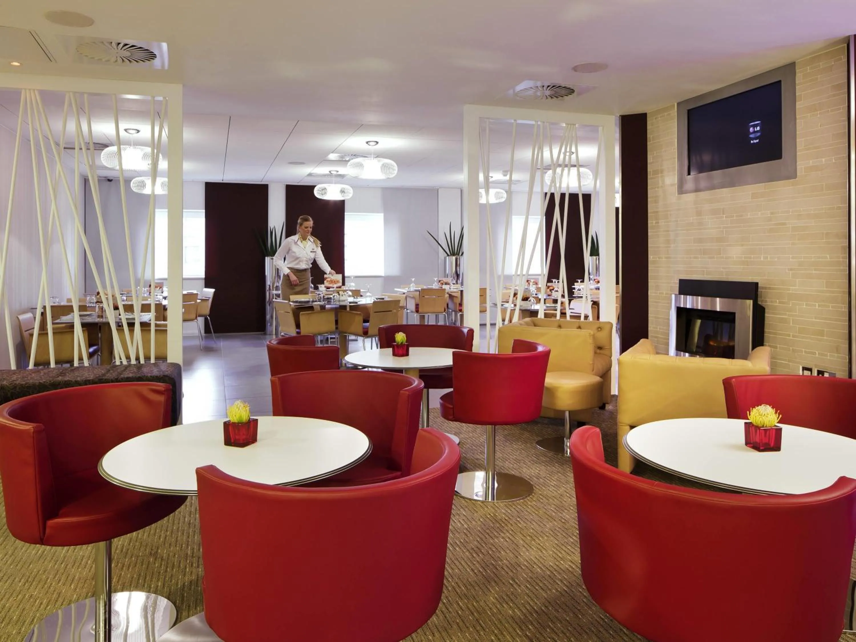 Lounge or bar in ibis Aberdeen Centre – Quayside