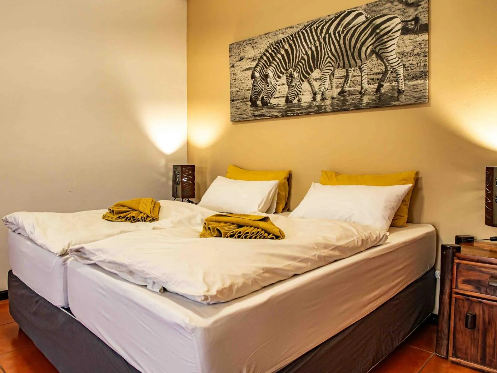Bed in Bushbabies-Inn Self-Catering Accommodation