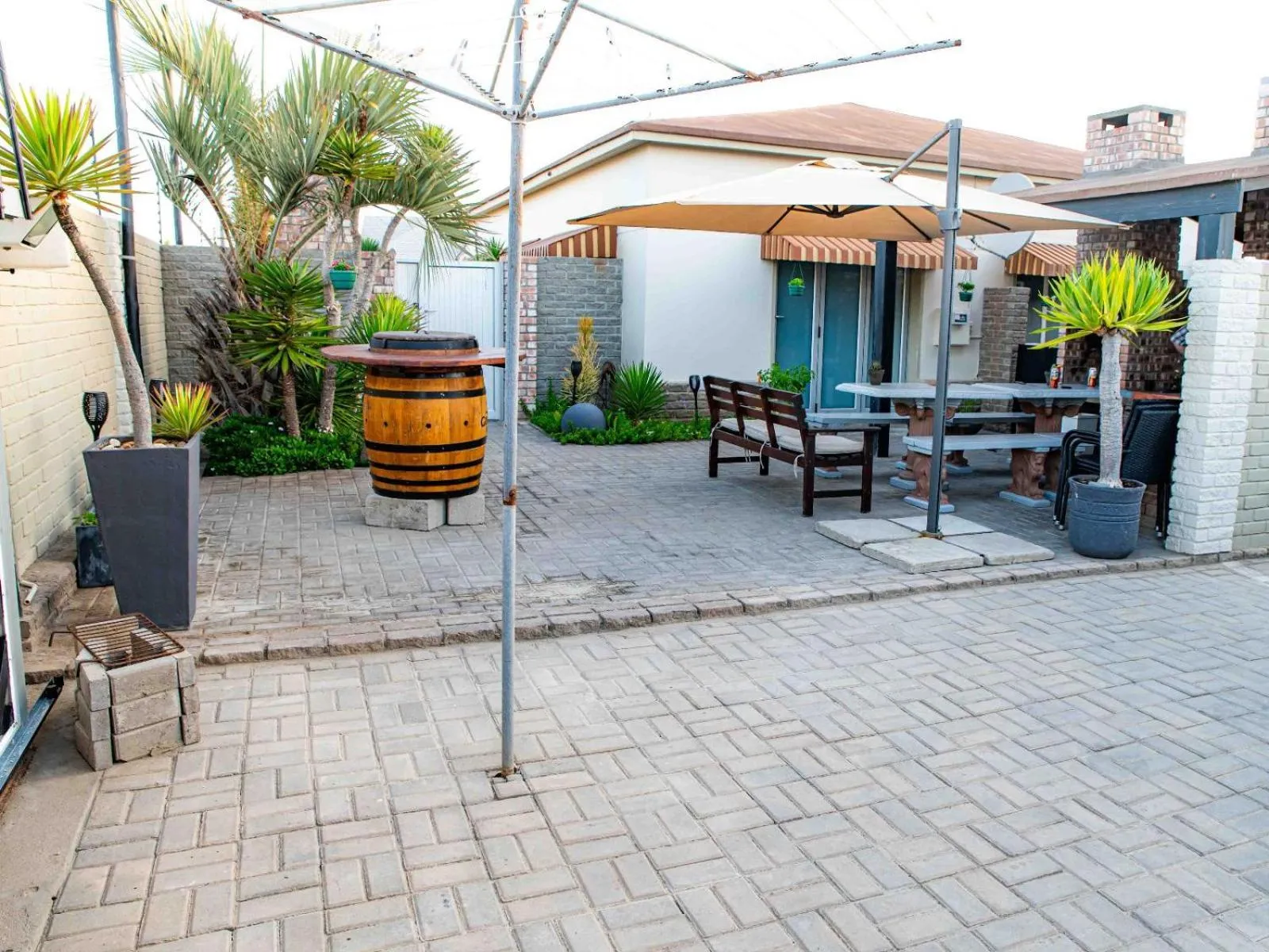 Property building in Bushbabies-Inn Self-Catering Accommodation