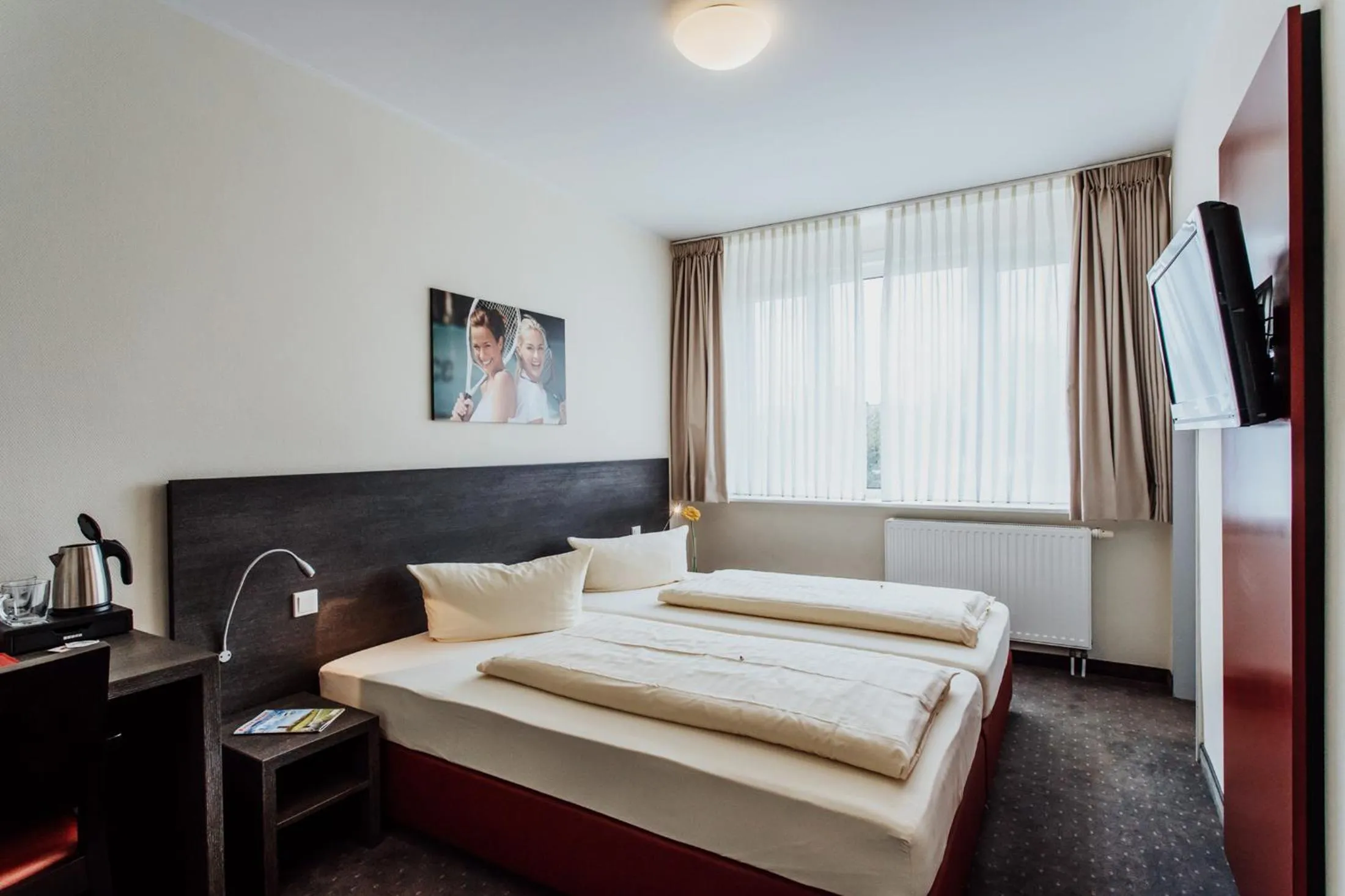 Bedroom, Bed in Hotel Bloemfontein