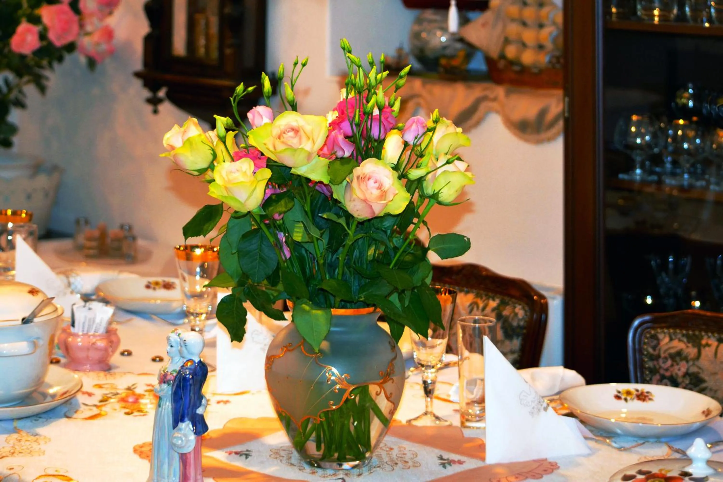 Decorative detail in Hotel Garni