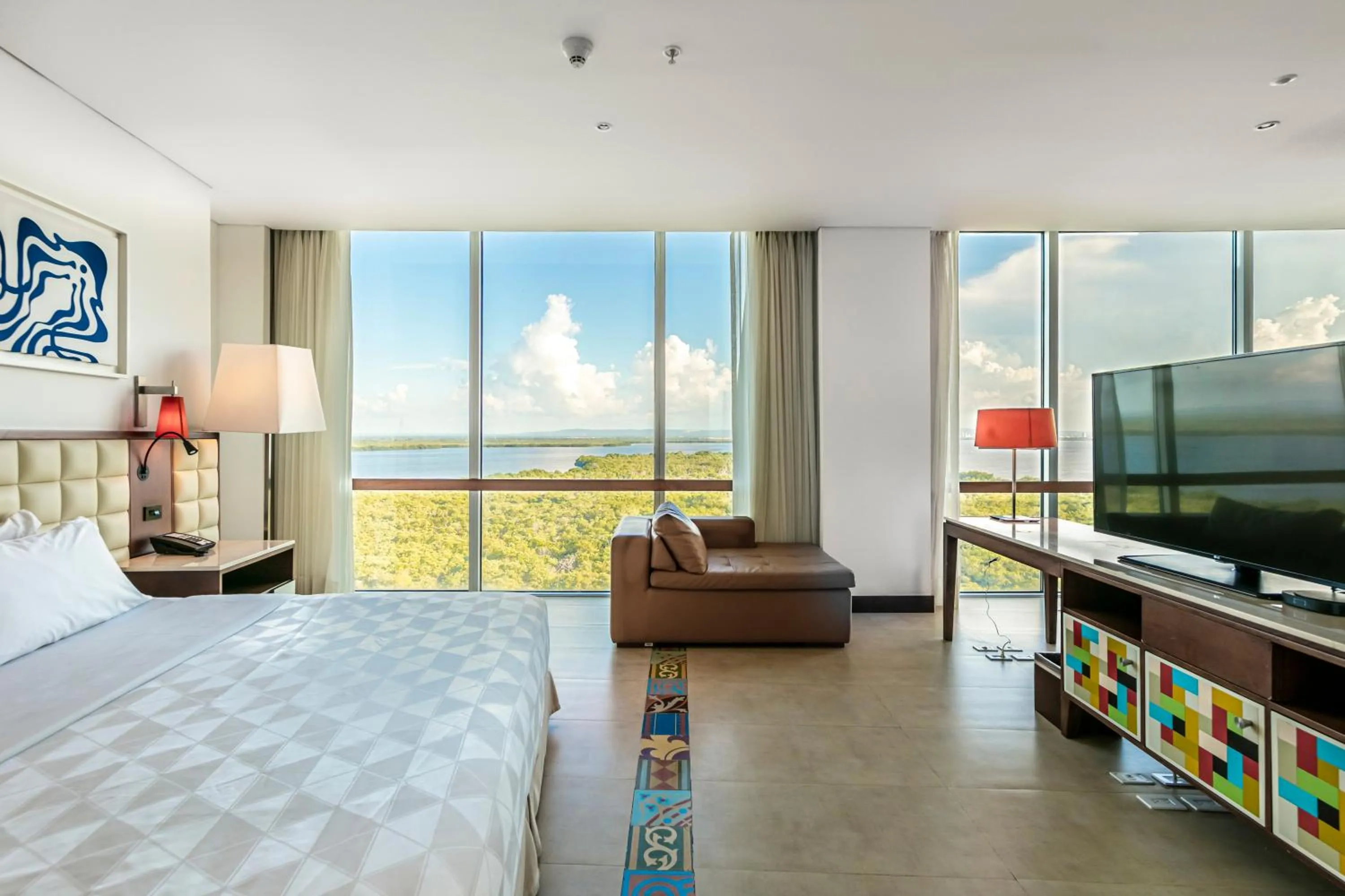Lake view, Bed in Holiday Inn Cartagena Morros by IHG