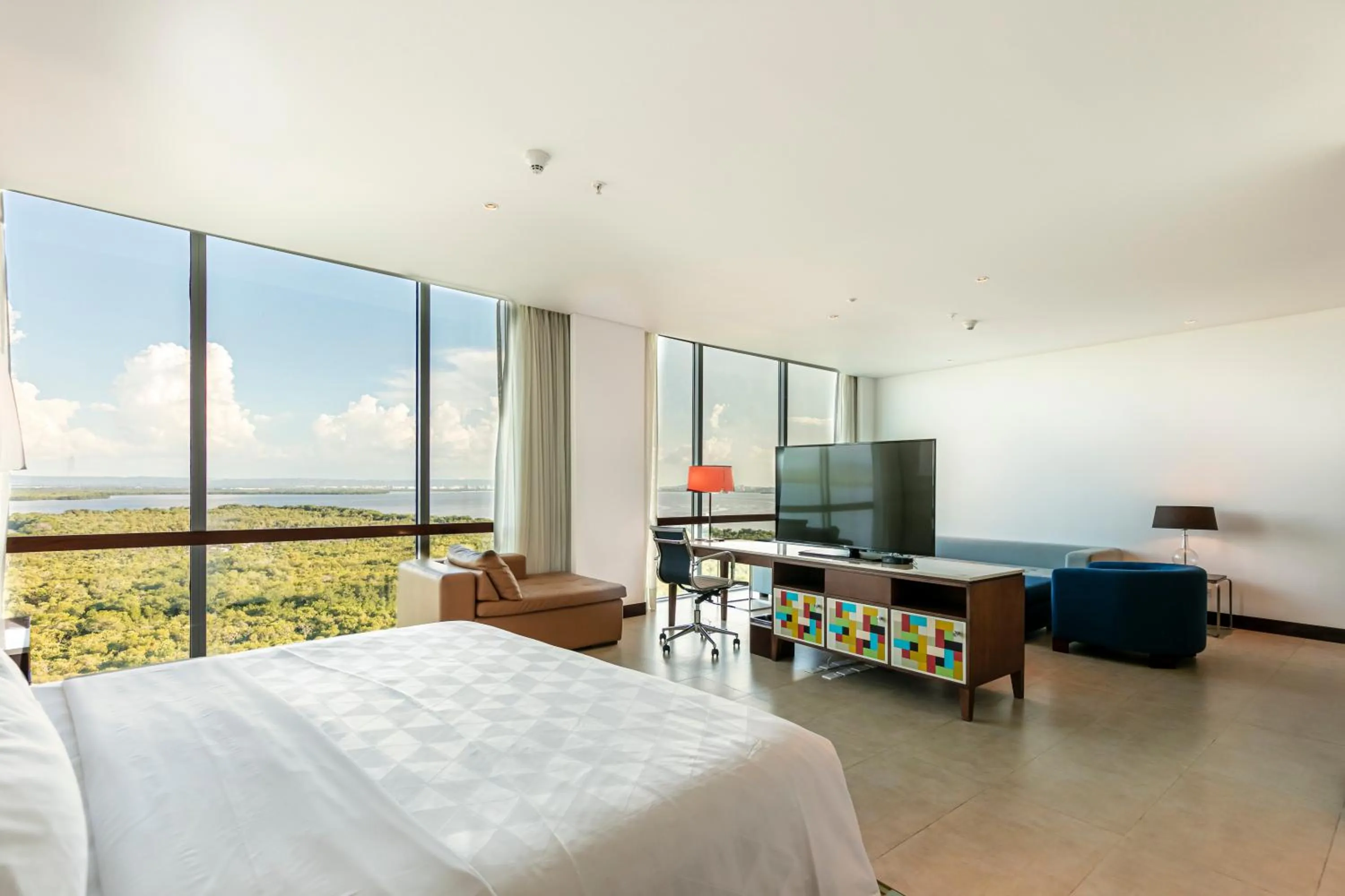 Bed in Holiday Inn Cartagena Morros by IHG