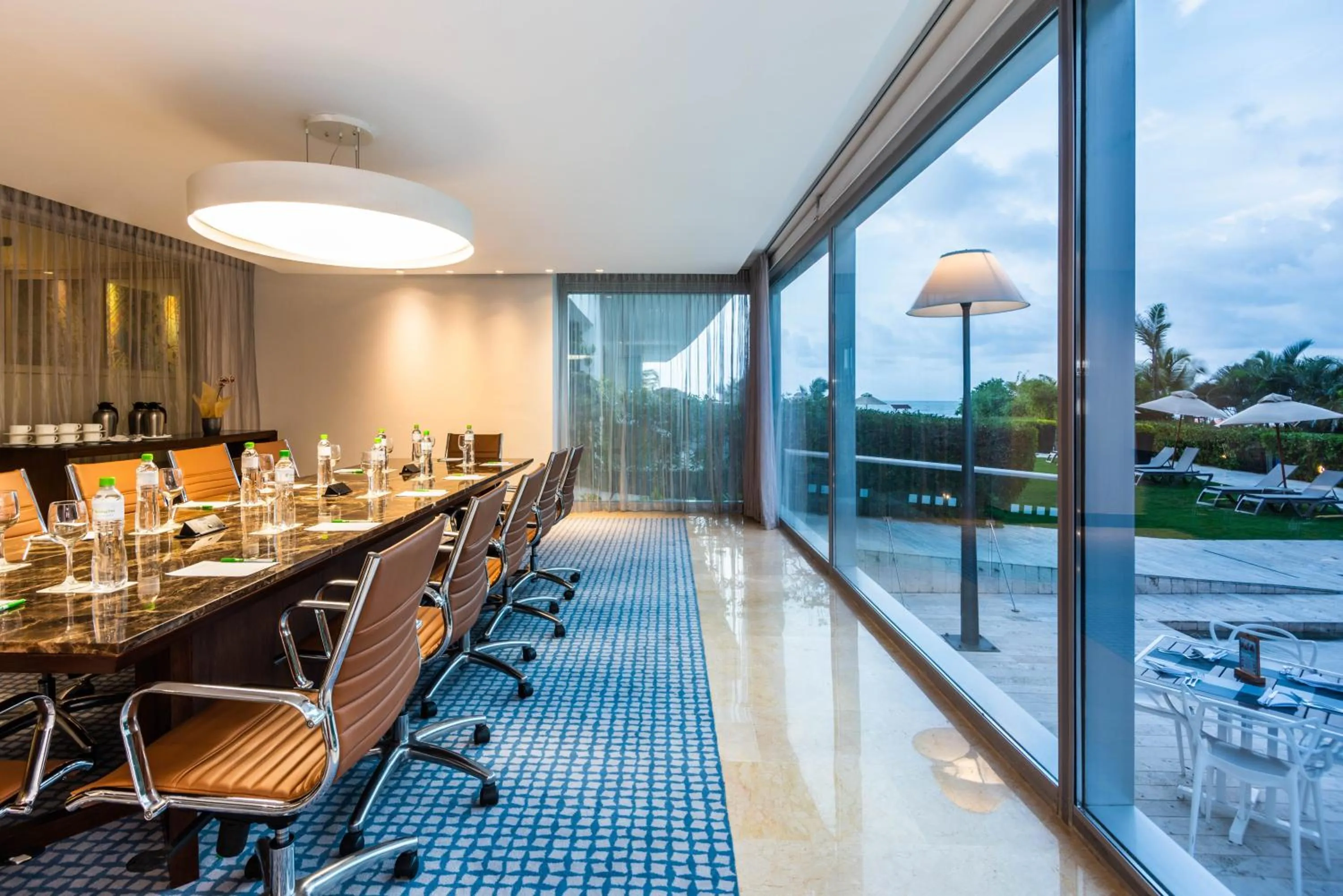 Meeting/conference room in Holiday Inn Cartagena Morros by IHG