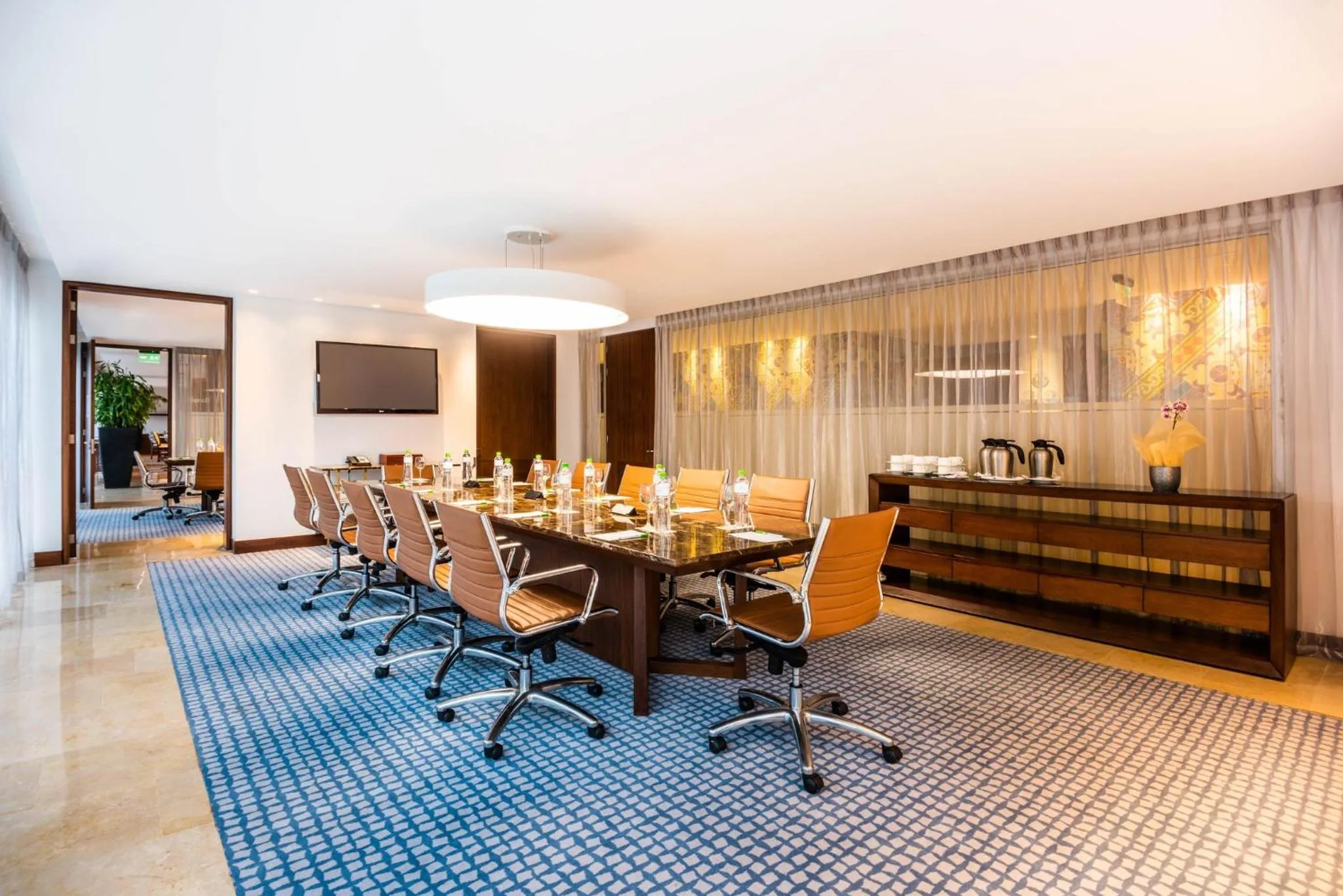 Meeting/conference room in Holiday Inn Cartagena Morros by IHG