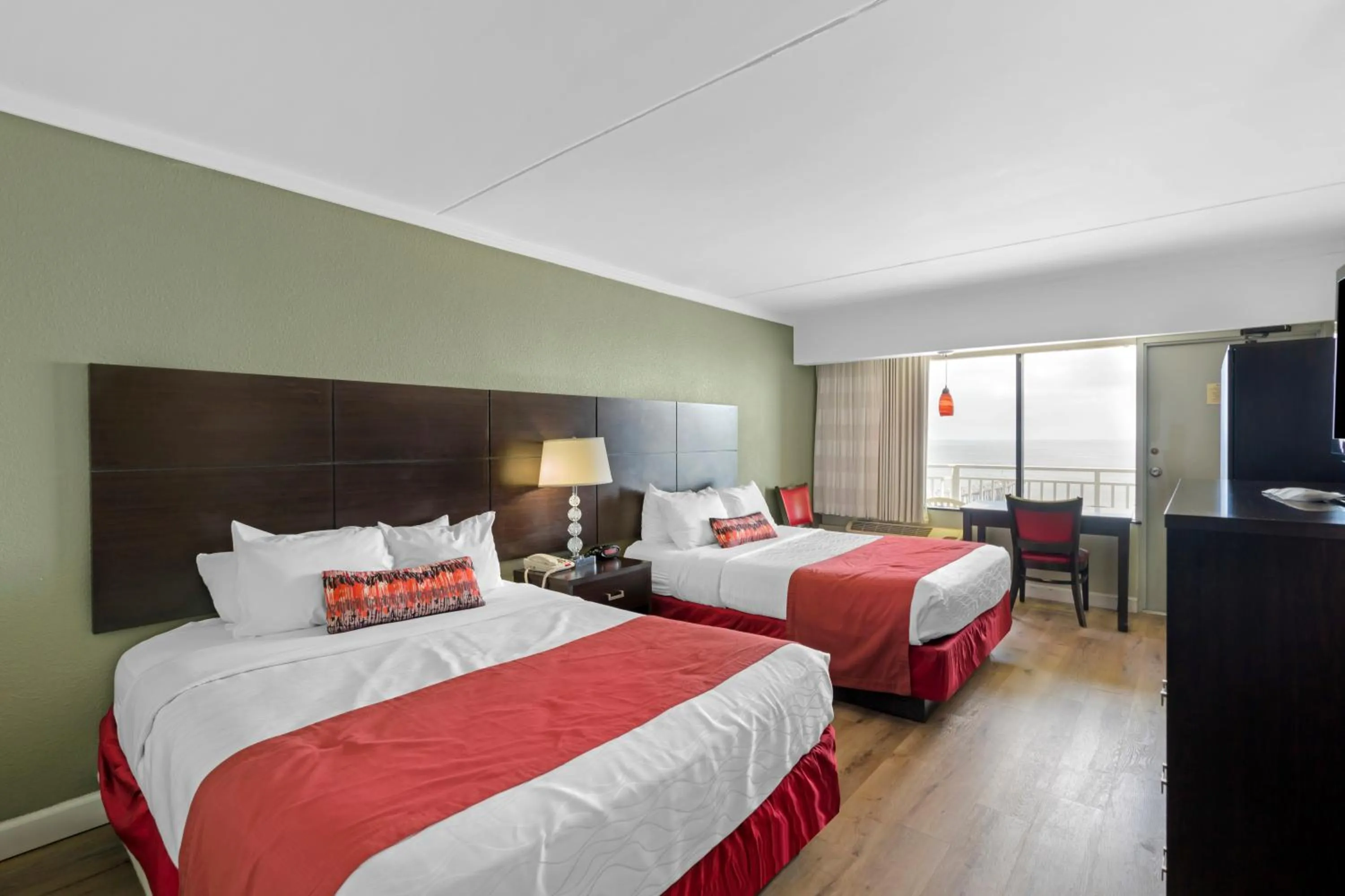 Bed in Sandcastle Resort