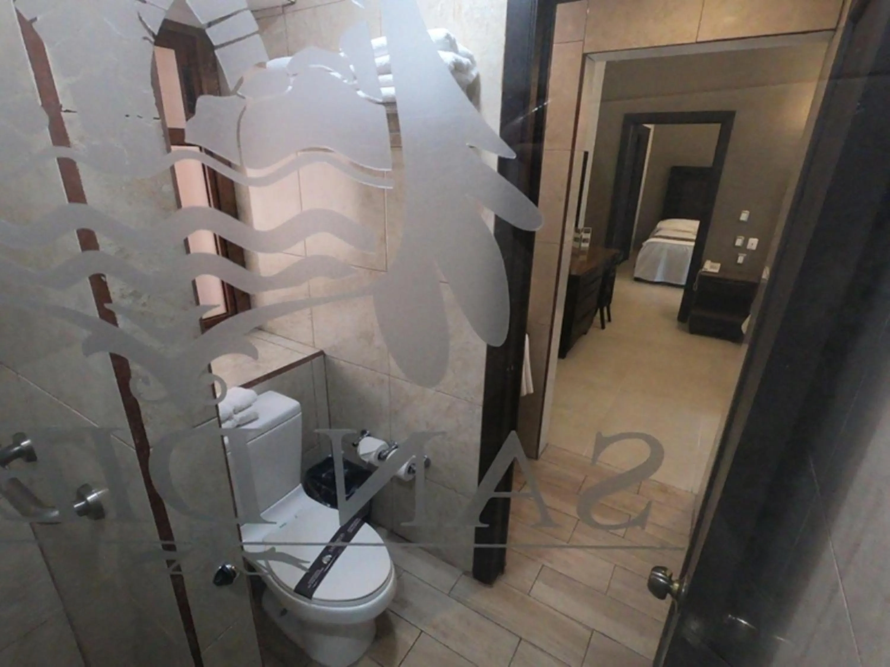 Toilet in Hotel San Diego