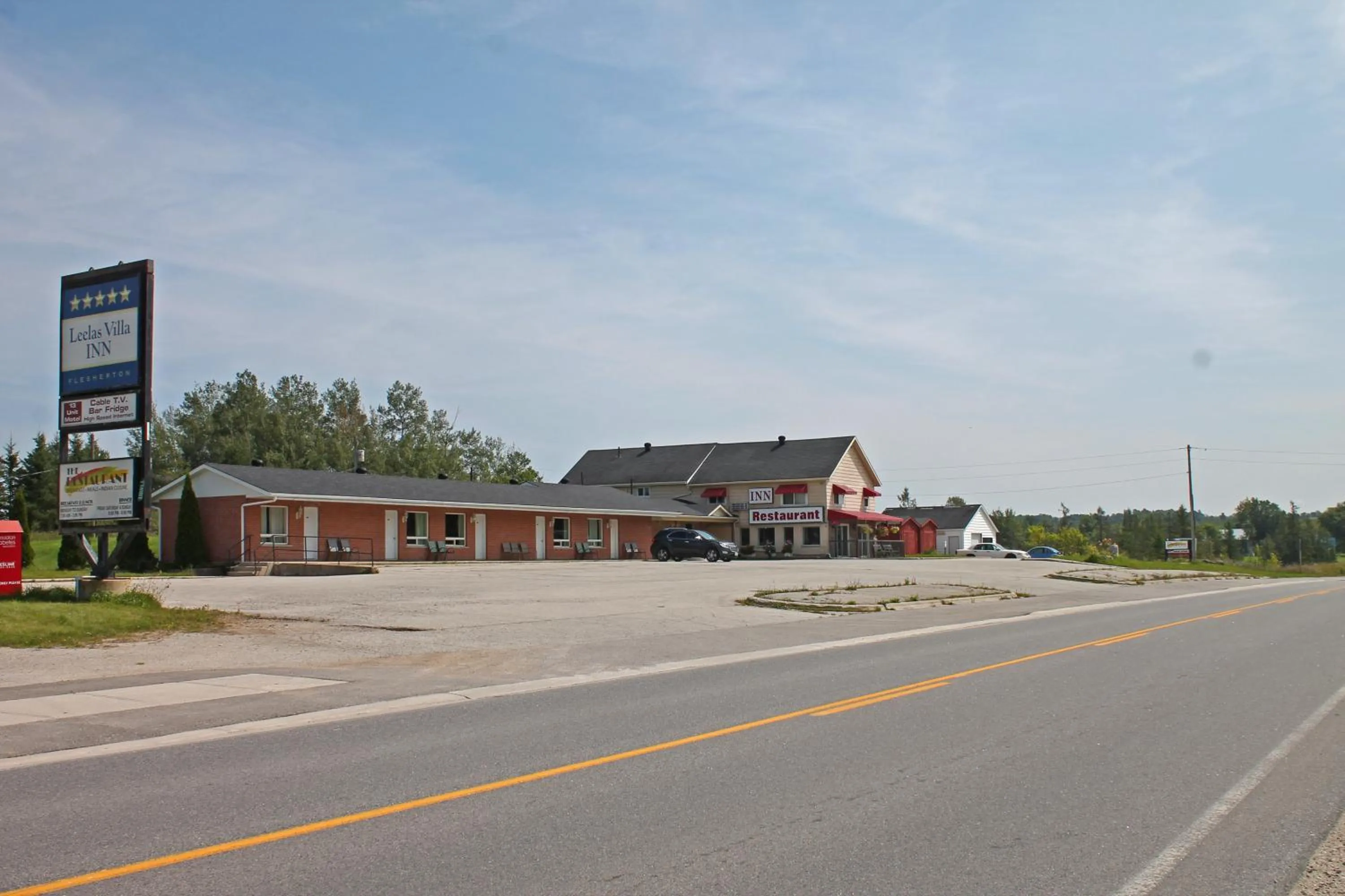 Property building in Leelas Villa Inn Flesherton