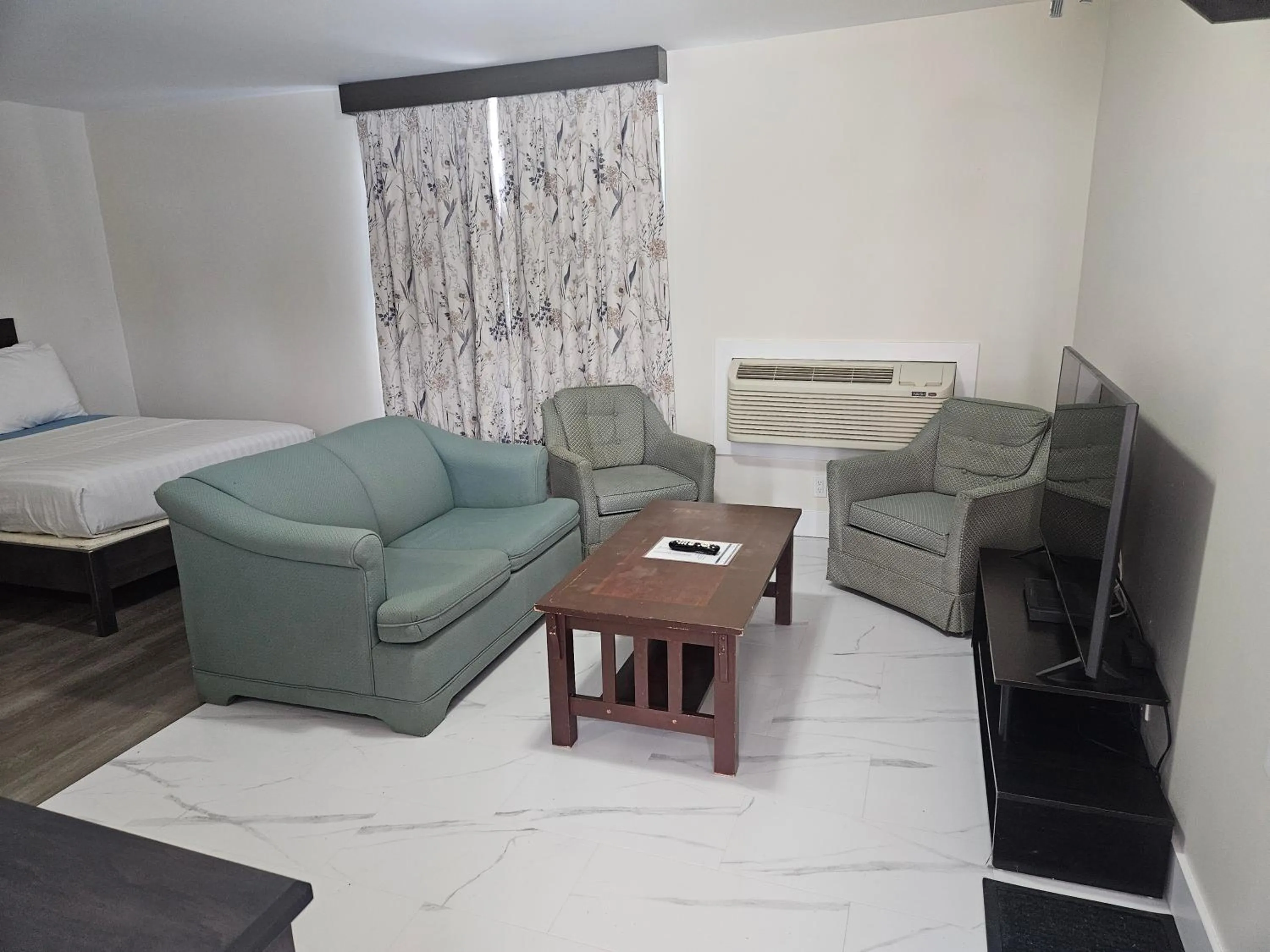 Leelas Villa Inn Flesherton