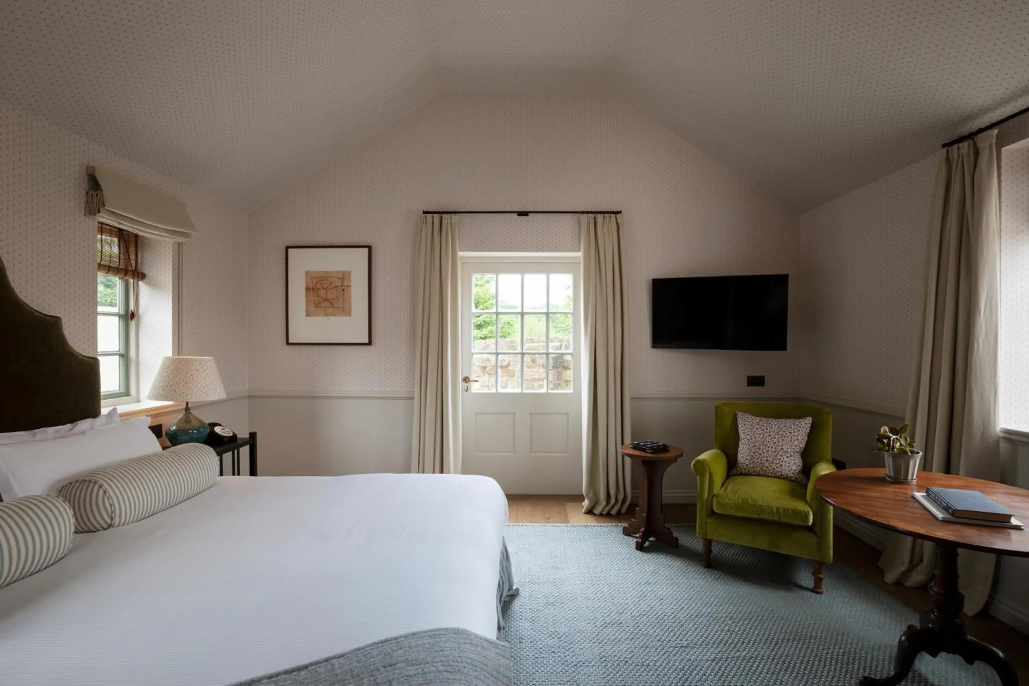 Bedroom, Bed in Cavendish Hotel