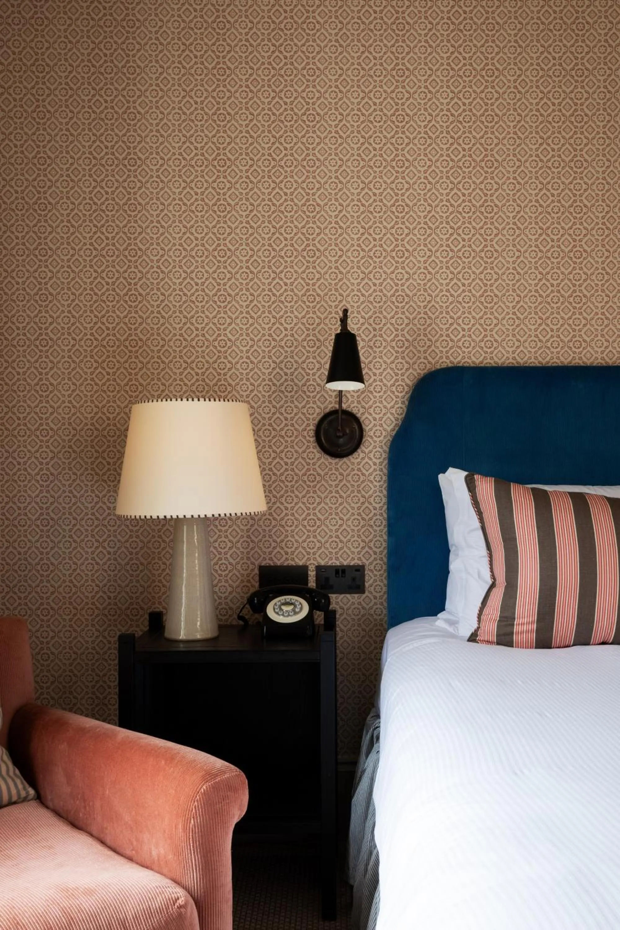 Bed in Cavendish Hotel