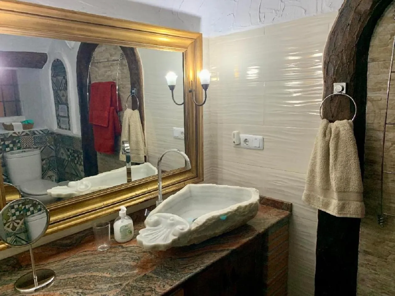 Bathroom in Cueva Romana, Adults Only Cave House