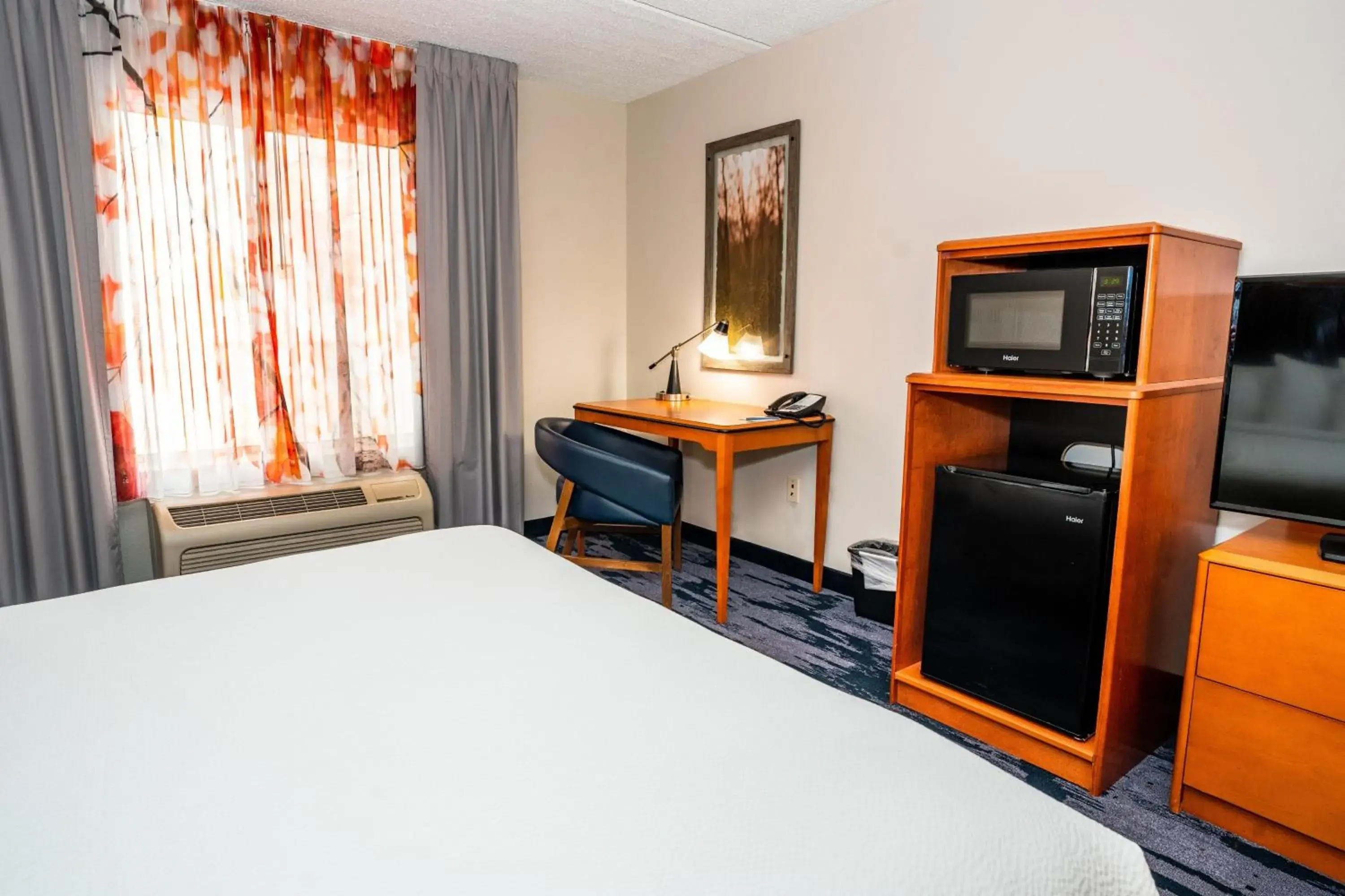 King Room - Hearing Accessible in Fairfield by Marriott San Antonio Alamo Plaza Convention Center King Room - Hearing Accessible in Fairfield by Marriott San Antonio Alamo Plaza Convention Center